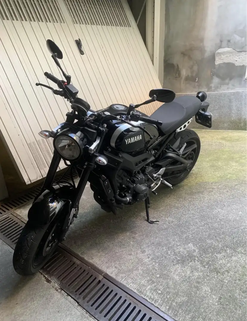 Yamaha XSR 900 ABS - 1