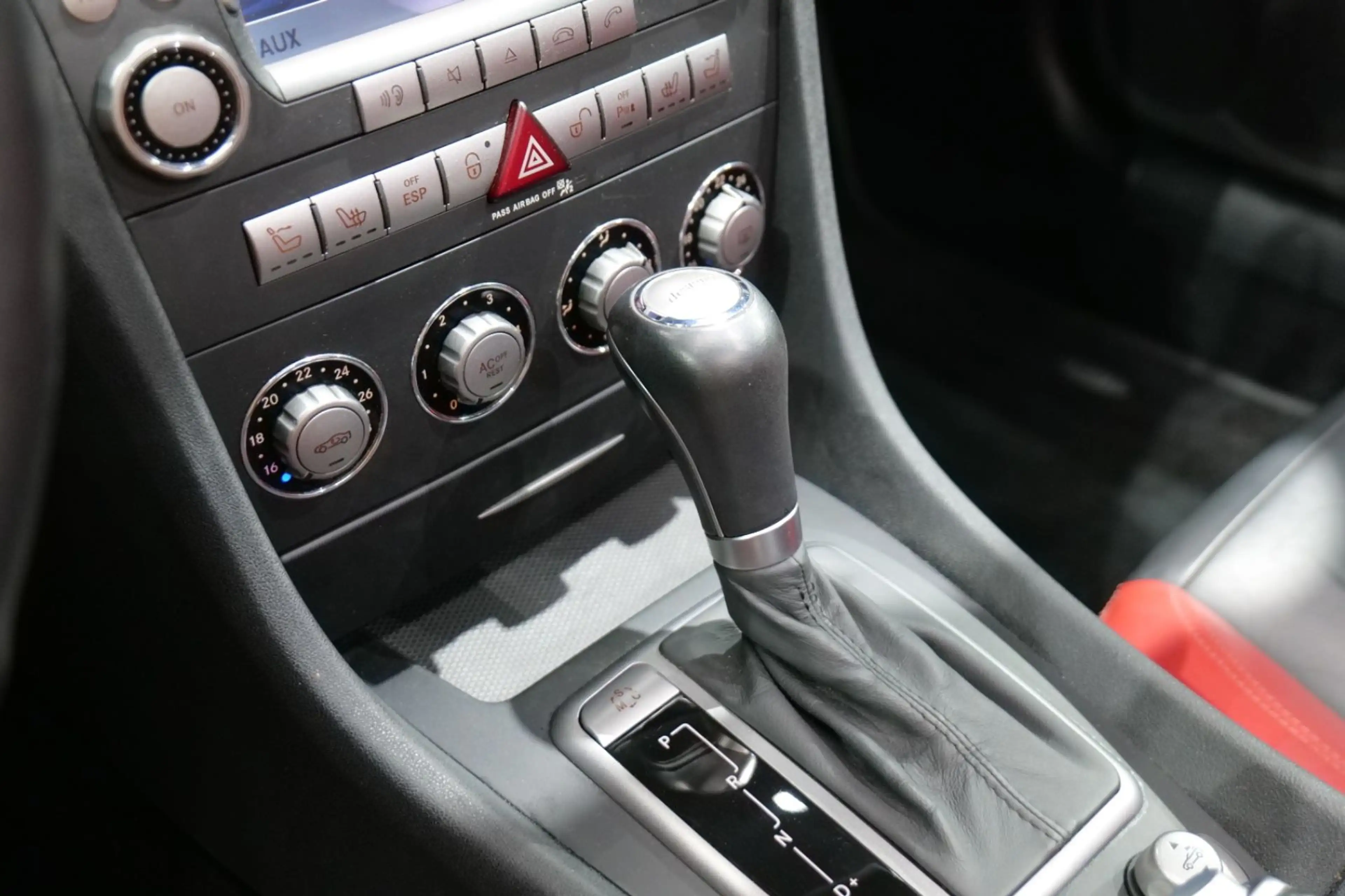 Mercedes-Benz SLK 55 AMG SLK Roadster SLK 55 AMG*DESIGNO*PDC* — photo 6