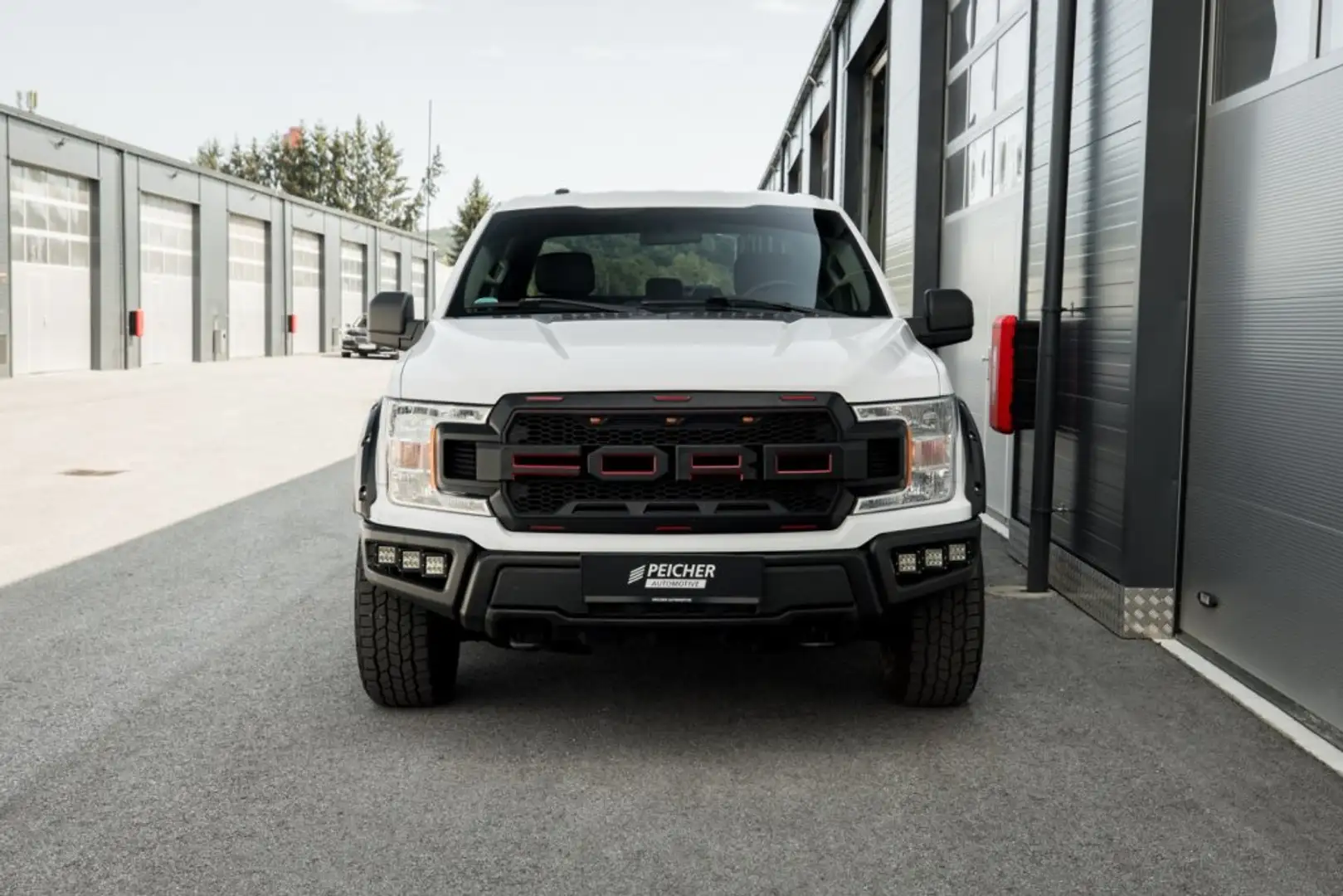 Ford F-150 XL SuperCrew 6,5'-Bed 4x4 Weiß - 2