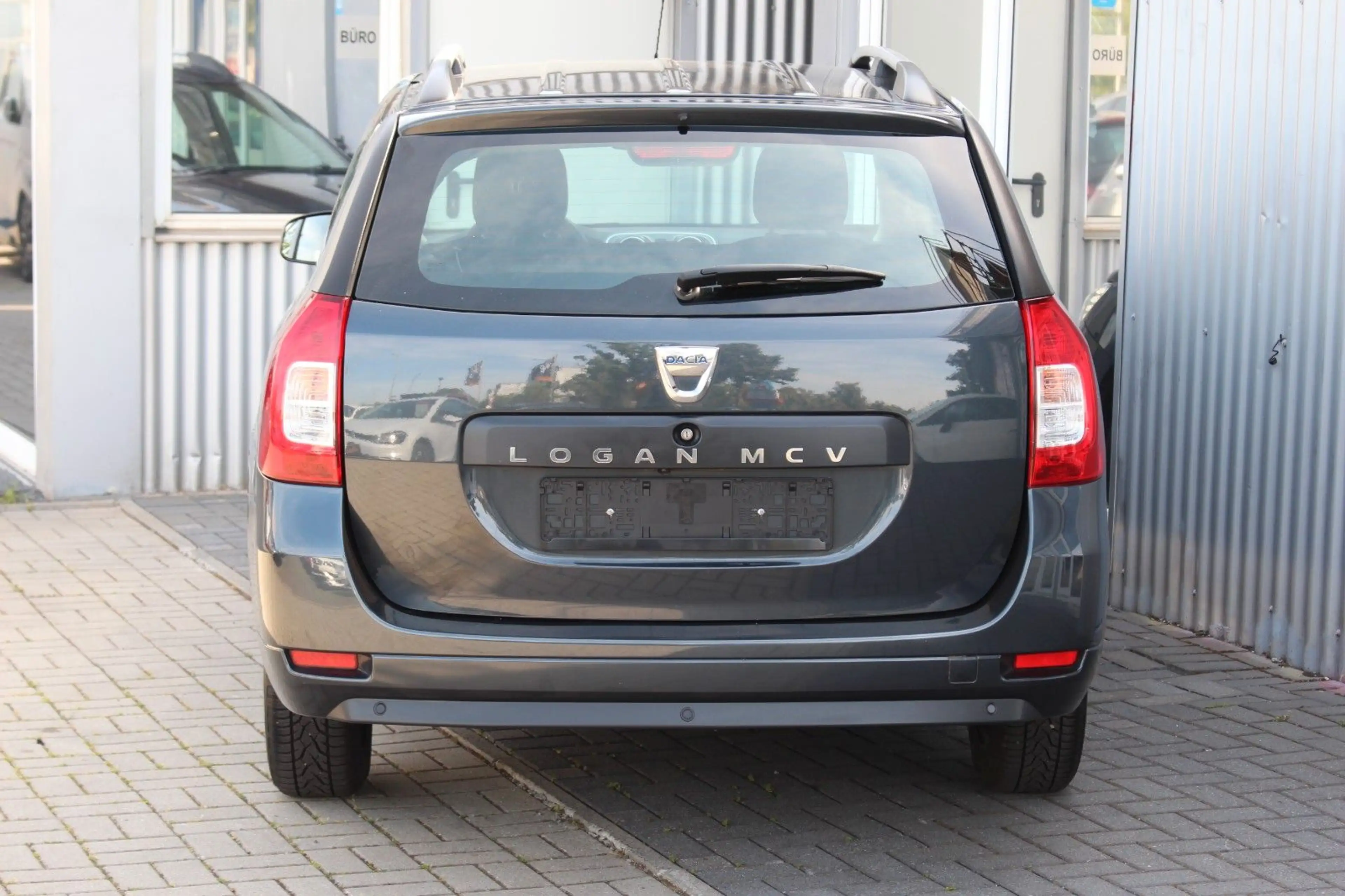 Dacia Logan MCV II Kombi Comfort Automatik+Navi+Kamera — photo 8