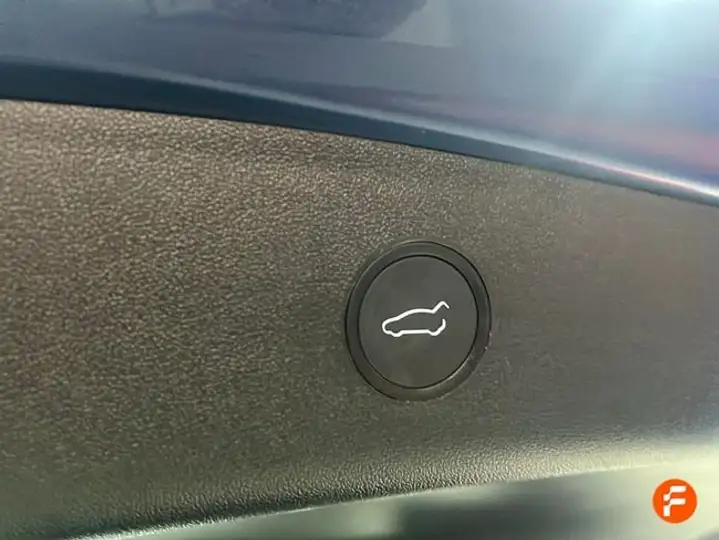 Tesla Model 3 2022, foto 22