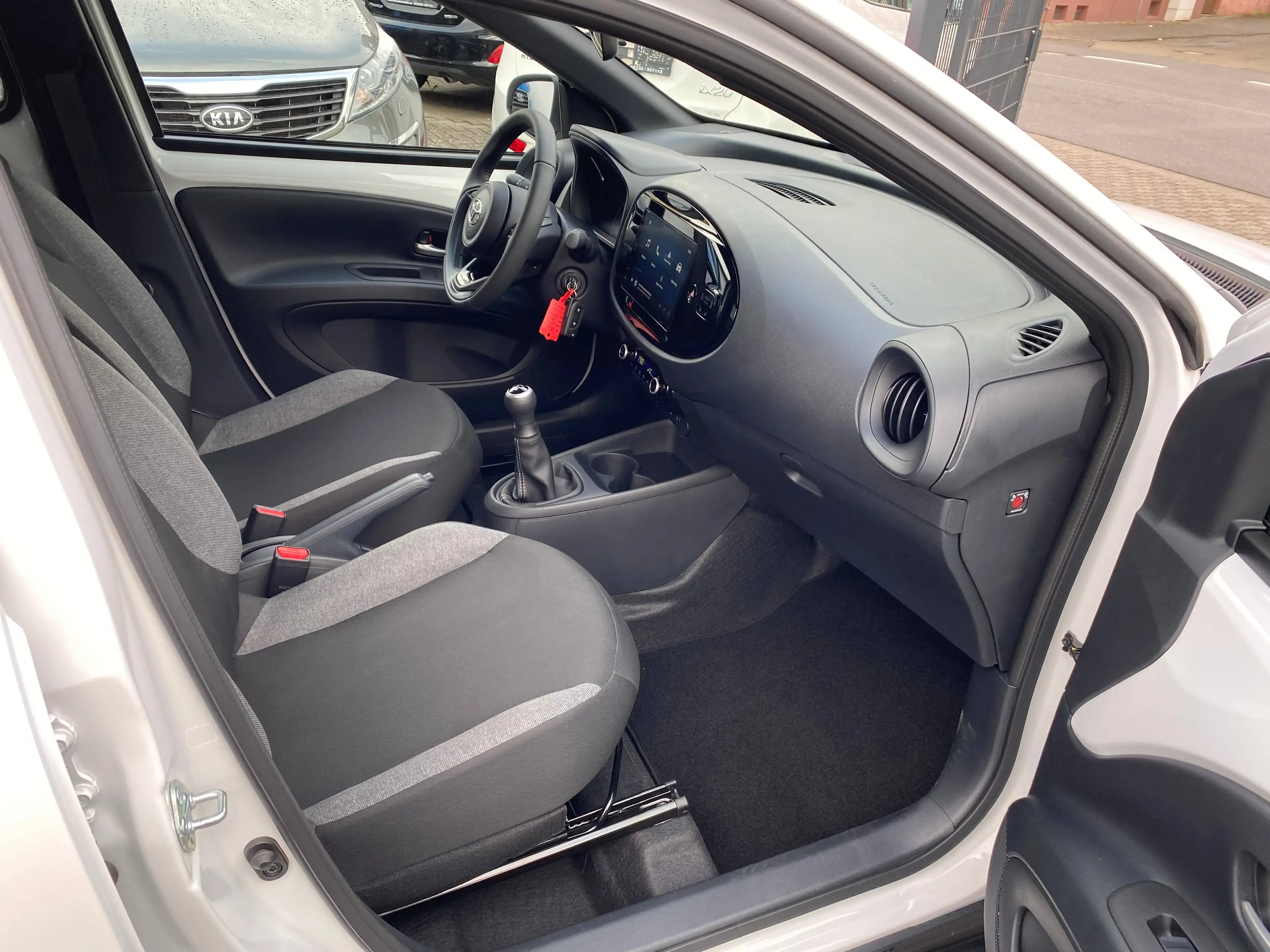 Toyota Aygo 17ALU*APPLE&ANDROID*KLIMAAT*RÜCKFAHRKAMERA*Sihz — photo 9