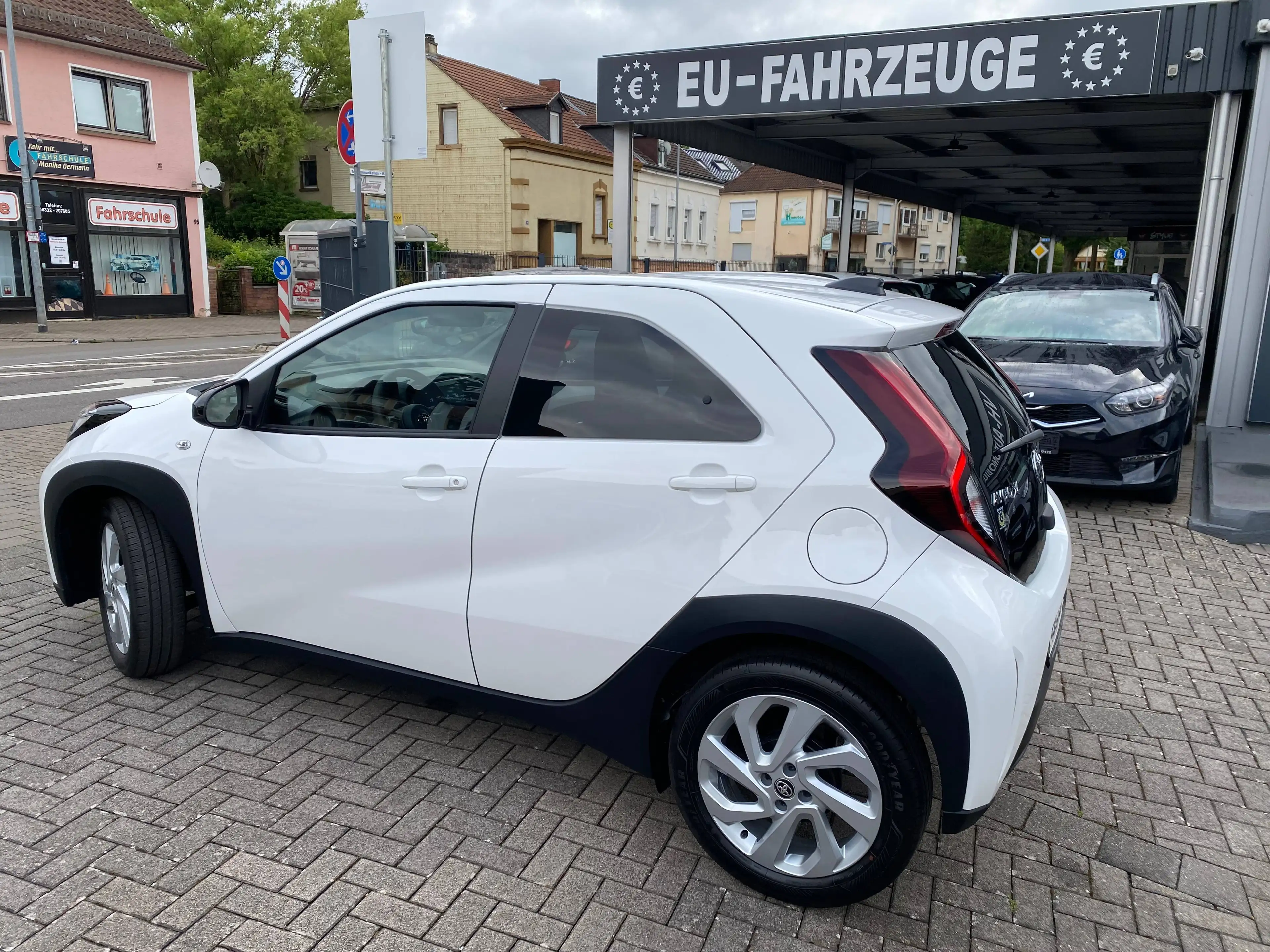 Toyota Aygo 17ALU*APPLE&ANDROID*KLIMAAT*RÜCKFAHRKAMERA*Sihz — photo 4