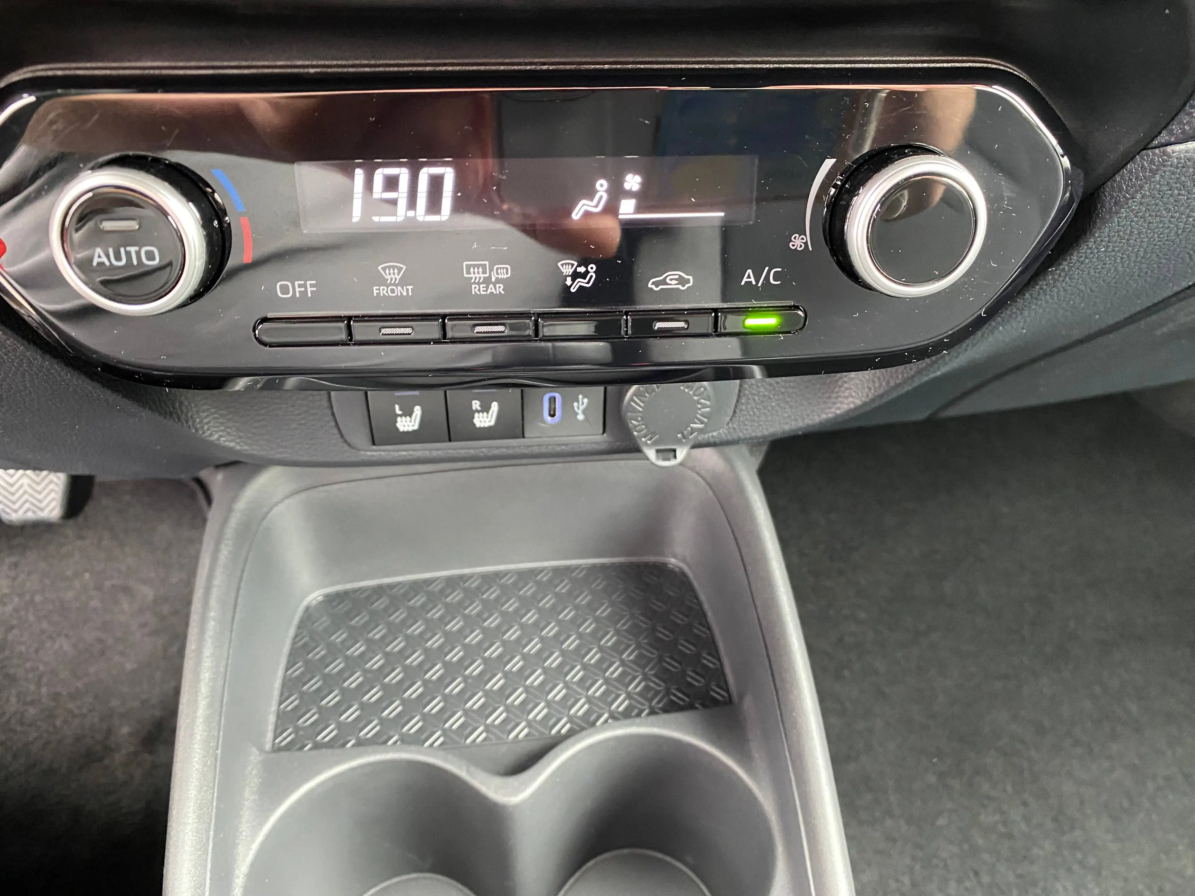 Toyota Aygo 17ALU*APPLE&ANDROID*KLIMAAT*RÜCKFAHRKAMERA*Sihz — photo 25