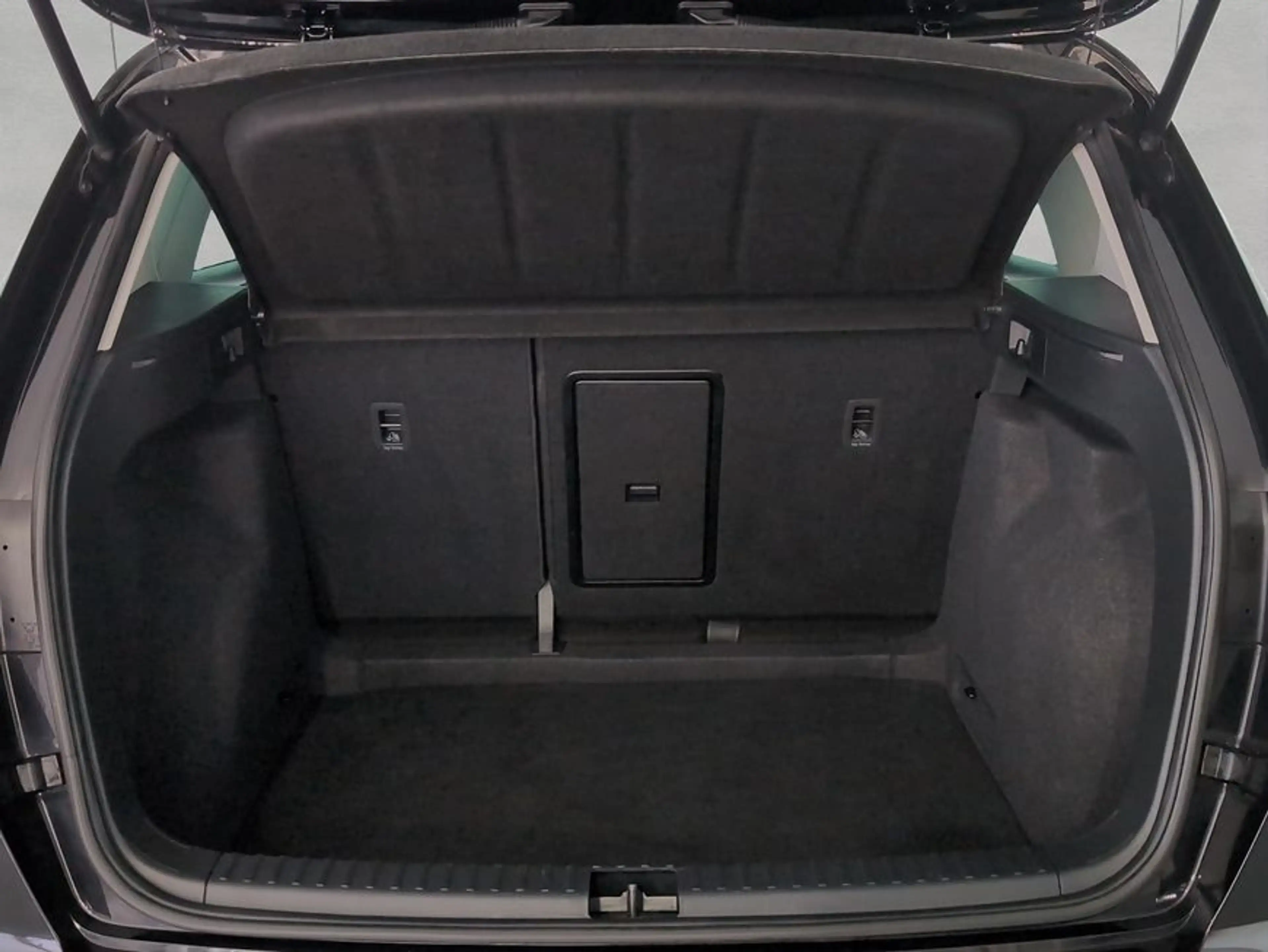 SEAT Ateca 1.5 TSI ACT OPF FR NAVI+LED+BEATS+SHZ+PDC — photo 4