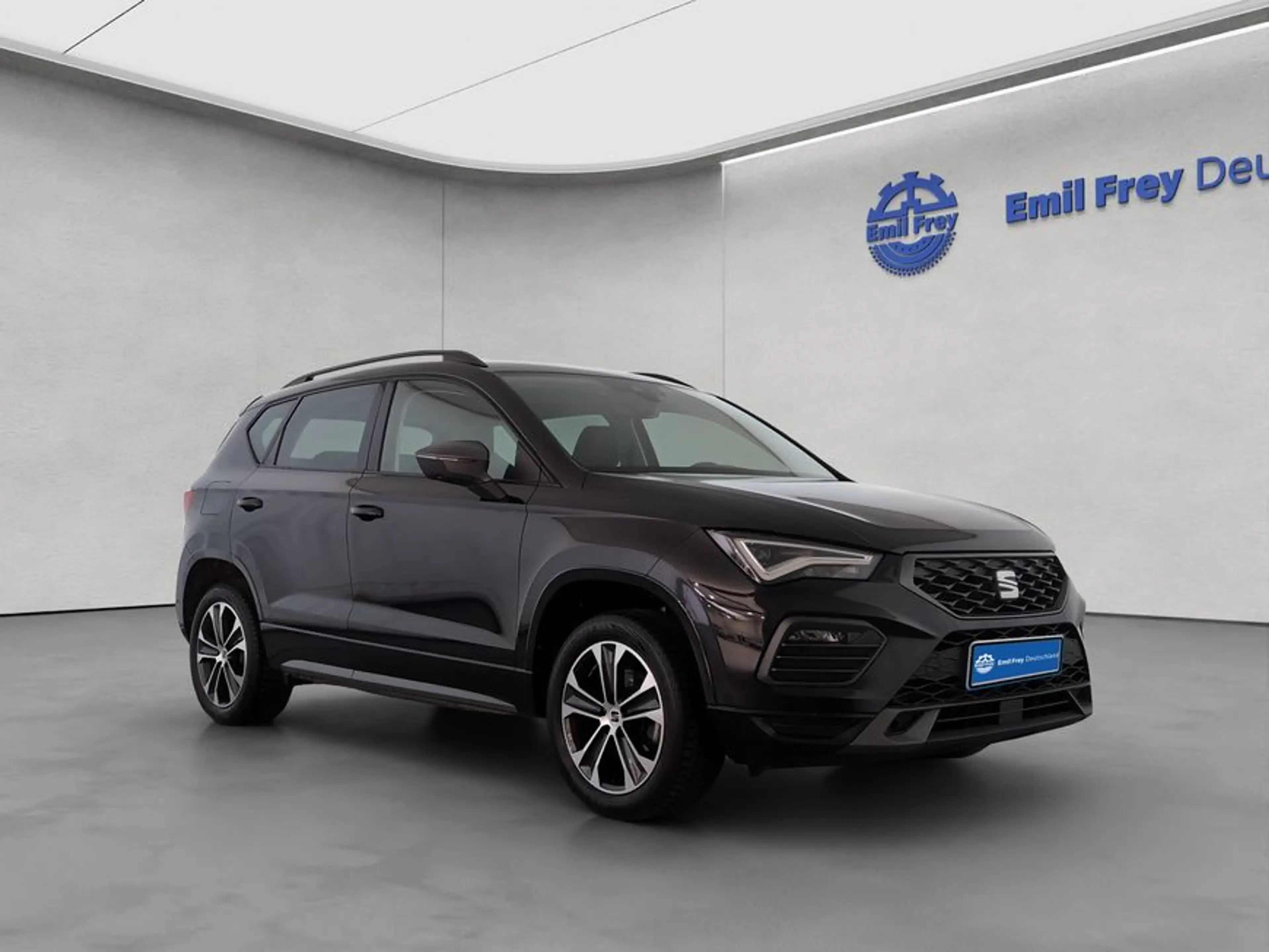 SEAT Ateca 1.5 TSI ACT OPF FR NAVI+LED+BEATS+SHZ+PDC — photo 7