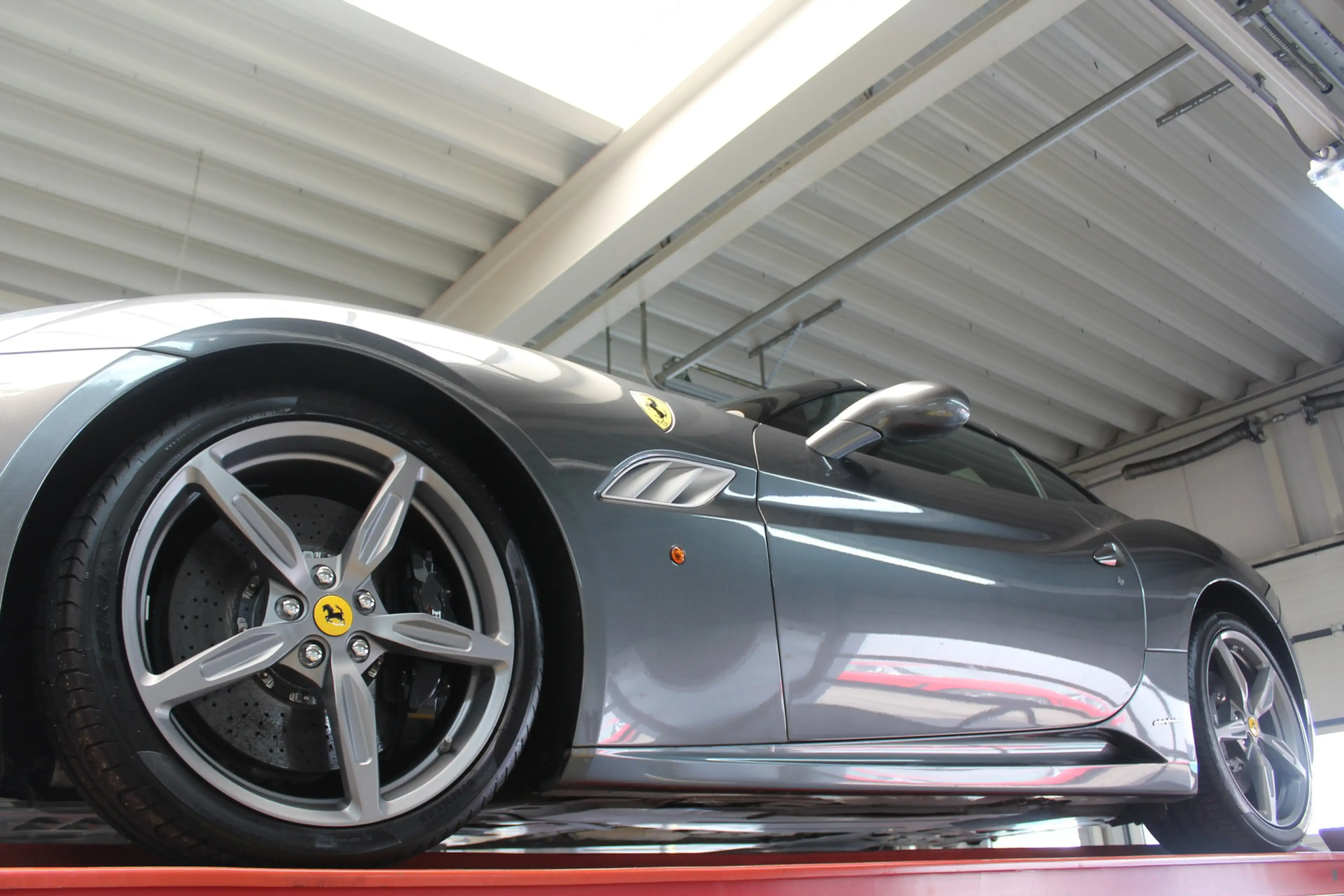 Ferrari California 4.3 Ferrari dealer and renowned specialist maintai — photo 6