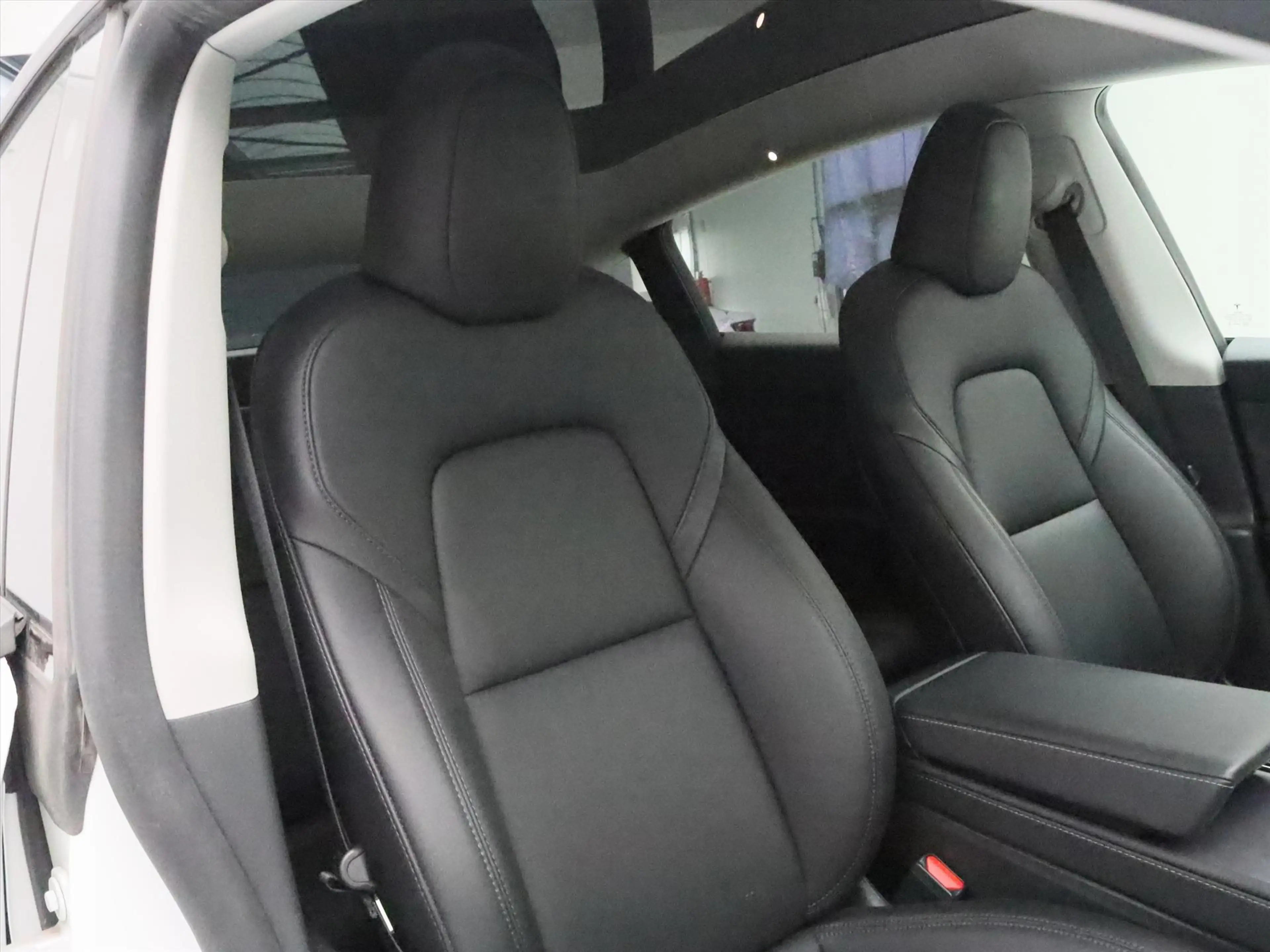 Tesla Model Y Long Range AWD 75kWh 351pk 91.8% SoH [ TREKHAAK+AM — photo 18