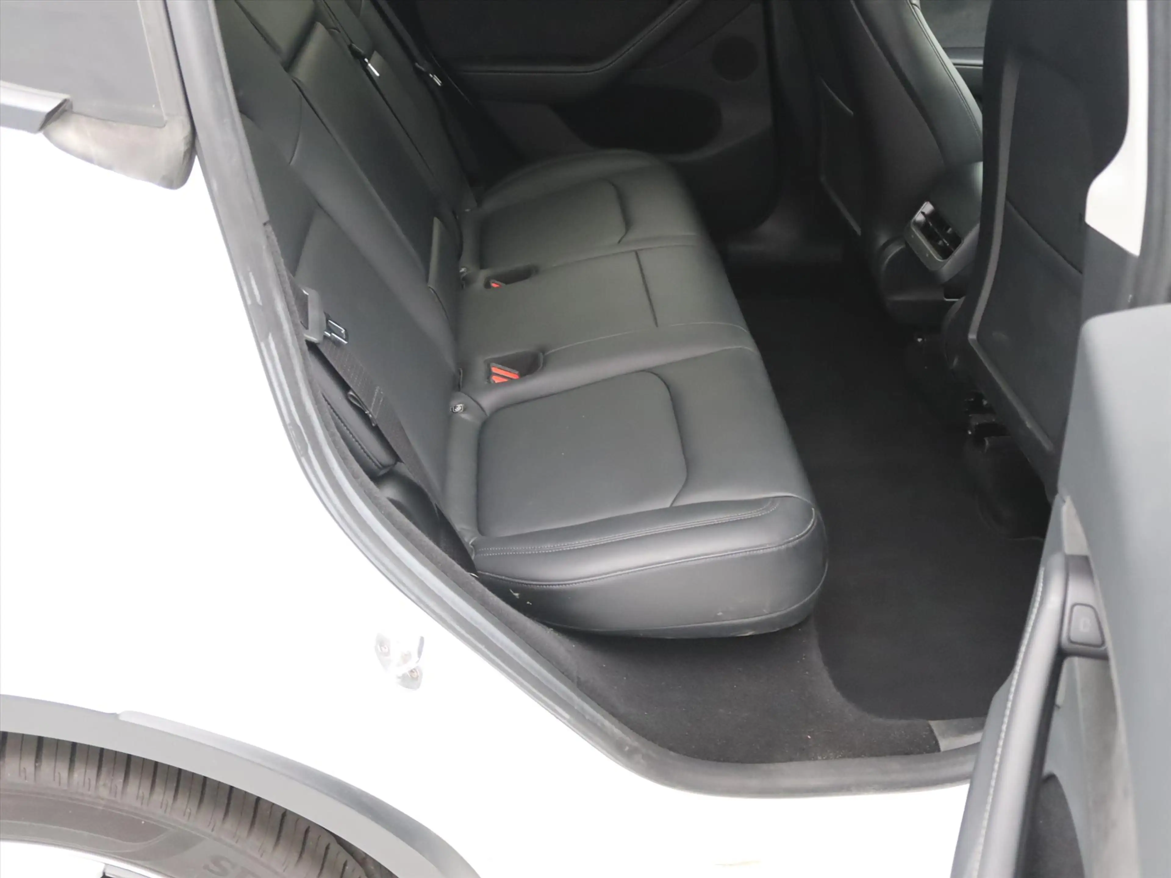 Tesla Model Y Long Range AWD 75kWh 351pk 91.8% SoH [ TREKHAAK+AM — photo 15