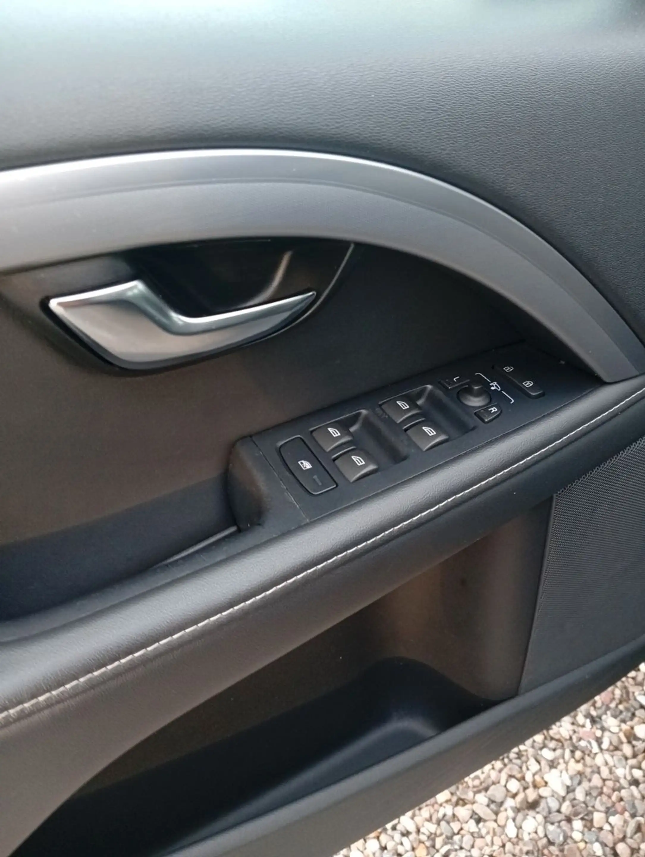 Volvo V70 D3 Black Edition.Automatik.Klima.Navi.Leder. — photo 11