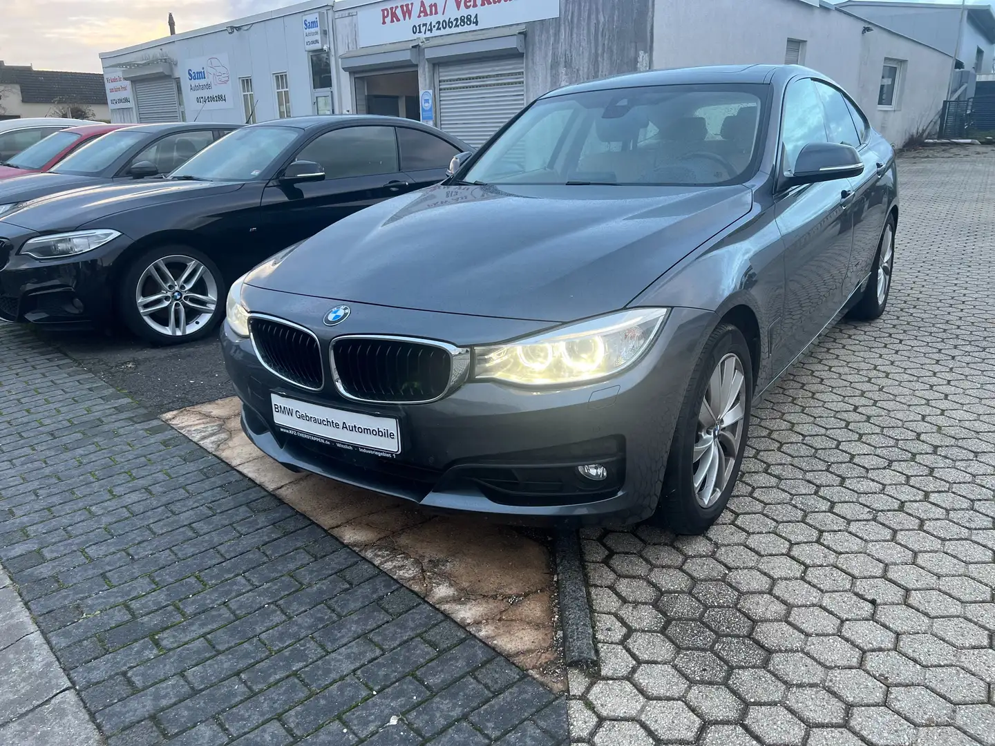 BMW 330 330 d Grau - 1