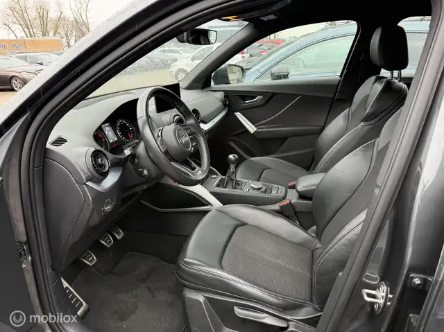 Audi Q2 view 10
