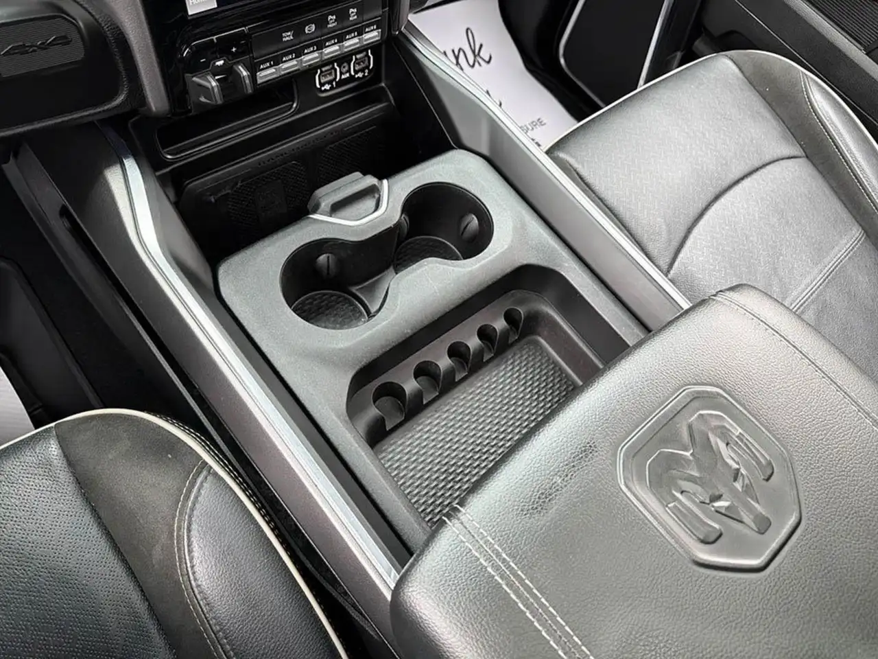 RAM 3500 снимка RAM 3500