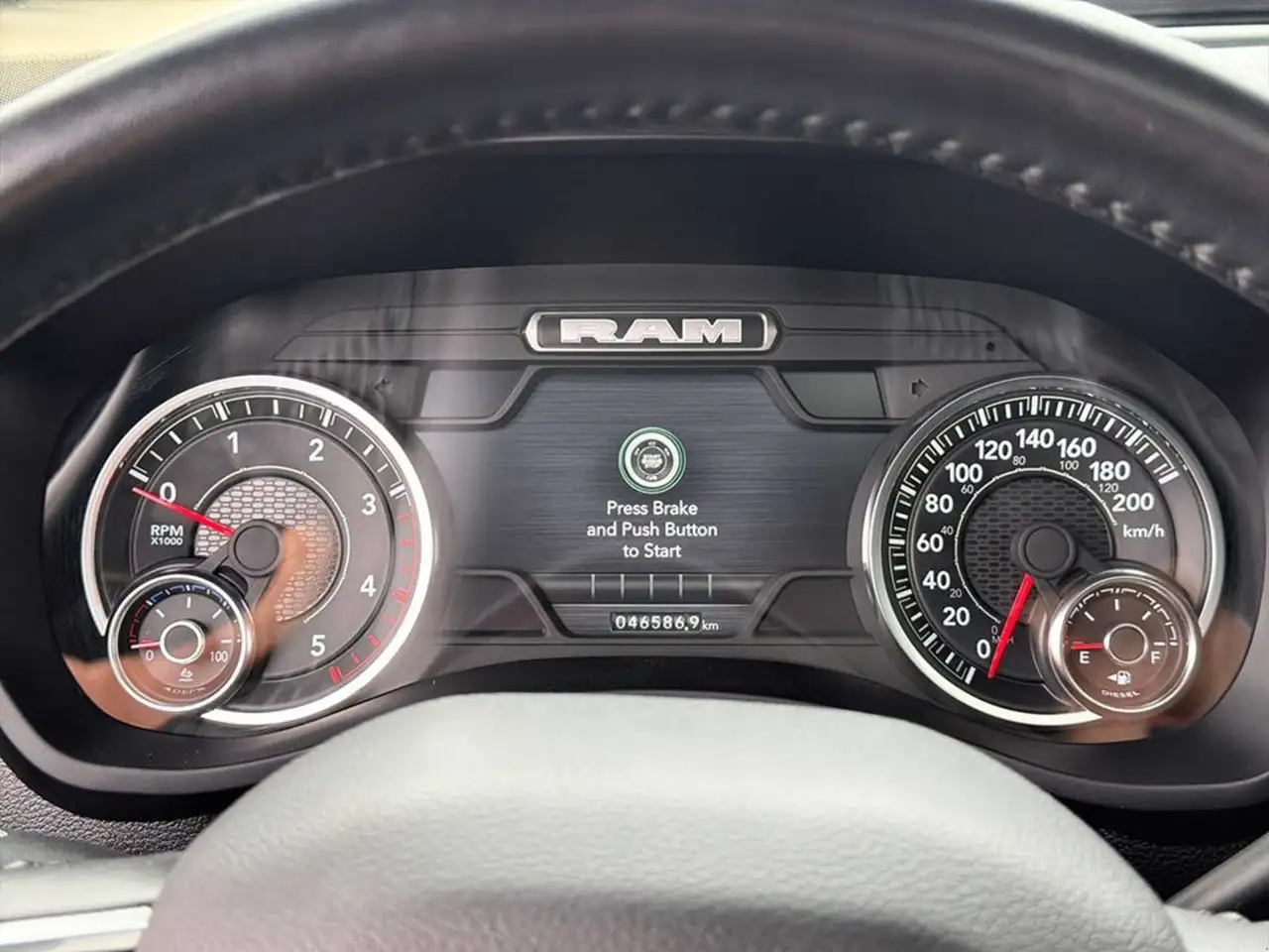 RAM 3500 снимка RAM 3500