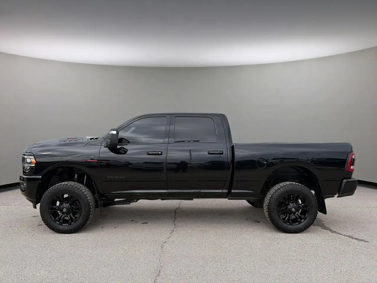 RAM 3500 снимка RAM 3500