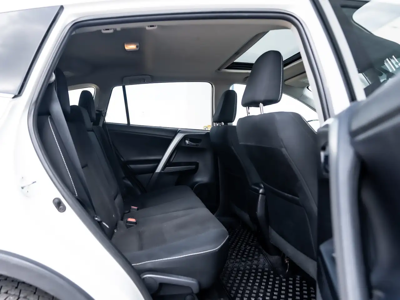 Toyota RAV 4 снимка Toyota RAV 4