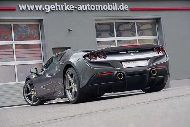 Ferrari F8 Spider F8 Spider*1.Hand,Unfallfrei,Daytona,Lift,Carbon*