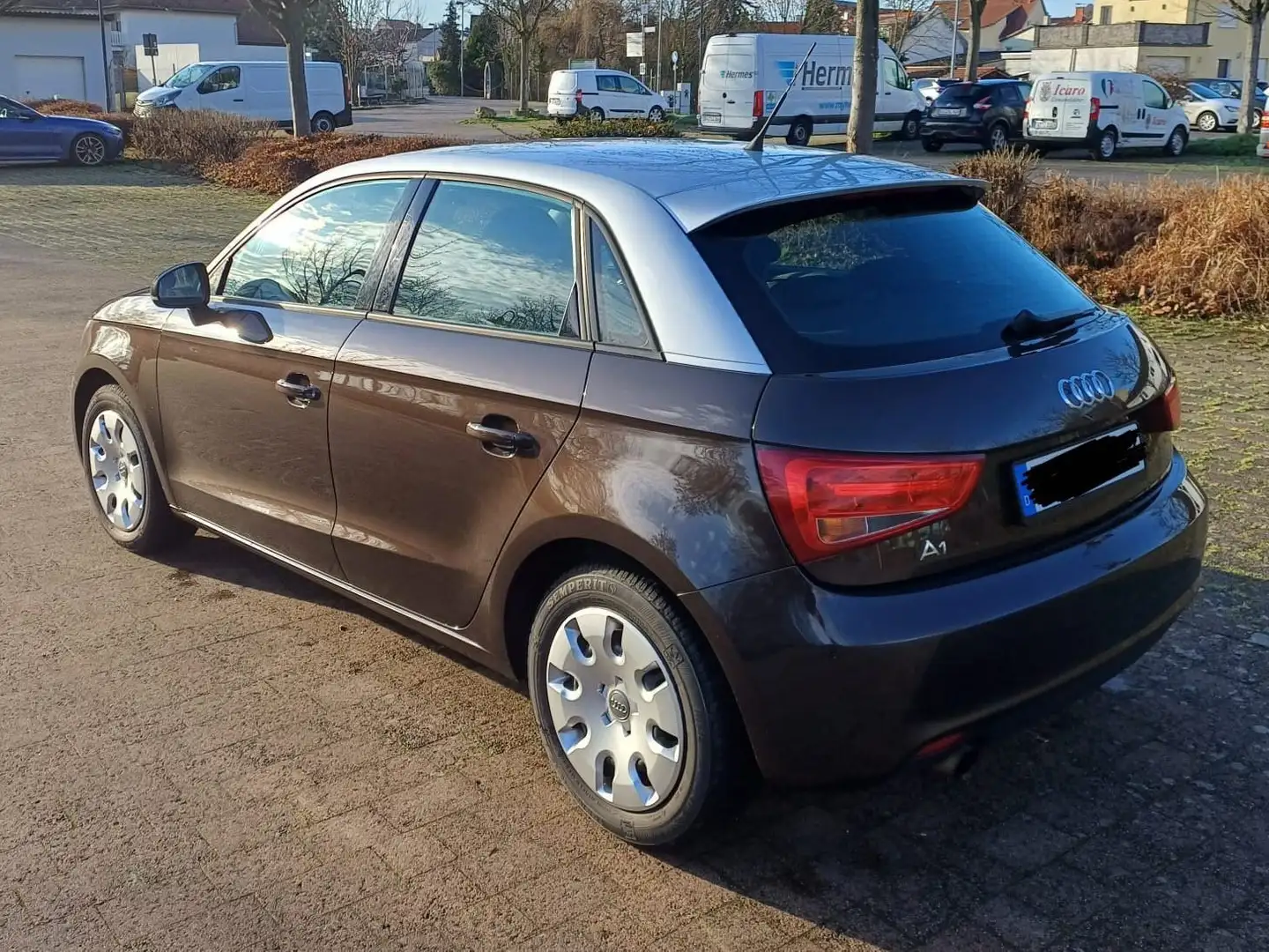 Audi A1 A1 1.2 TFSI Sportback Attraction Brown - 2