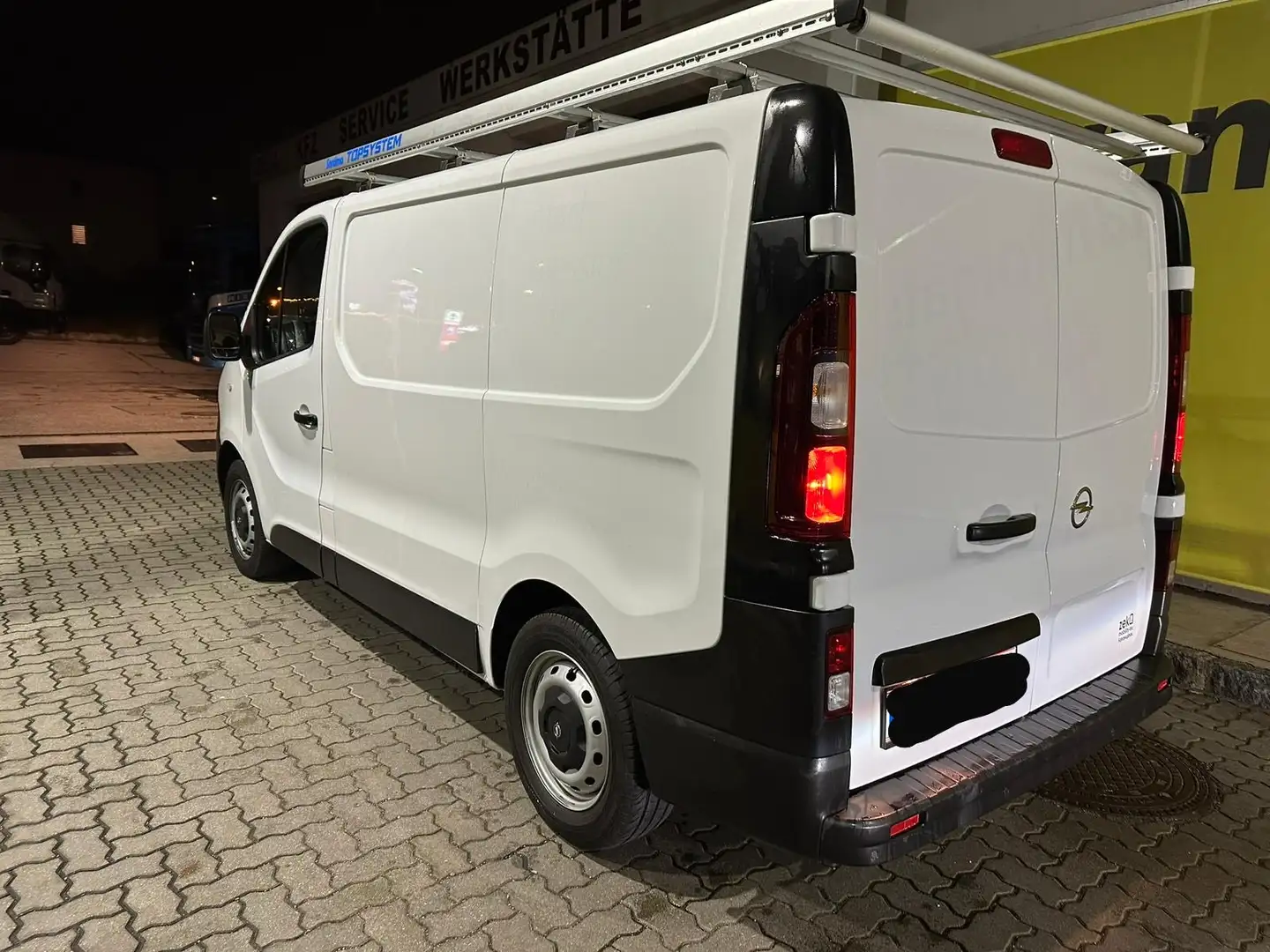 Opel Vivaro Vivaro Combi   L1H1 1,6 BiTurbo CDTI ecoflex 2,9t Weiß - 2