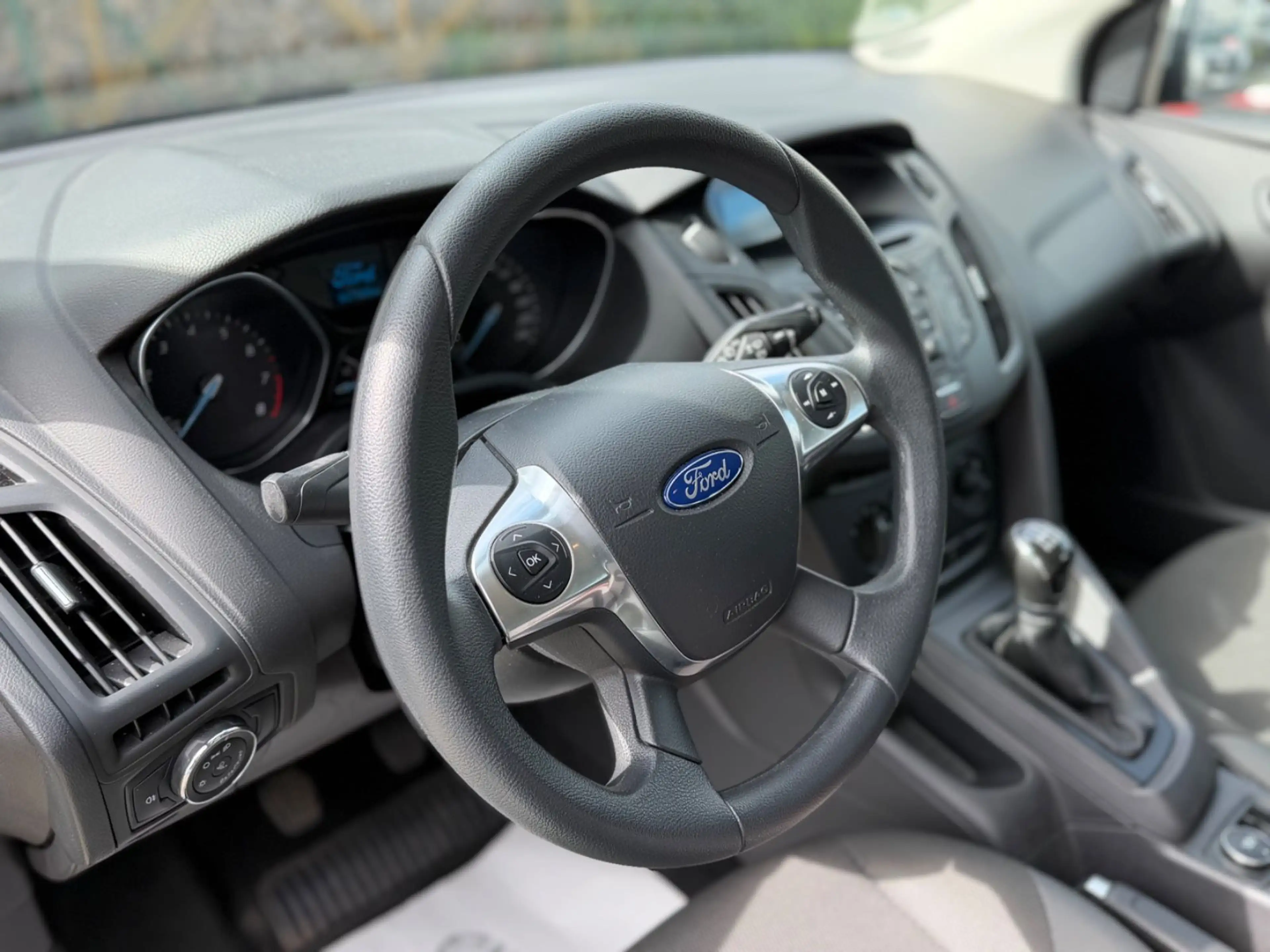 Ford Focus Lim. Ambiente, Allwetter, Klima, PDC — photo 6