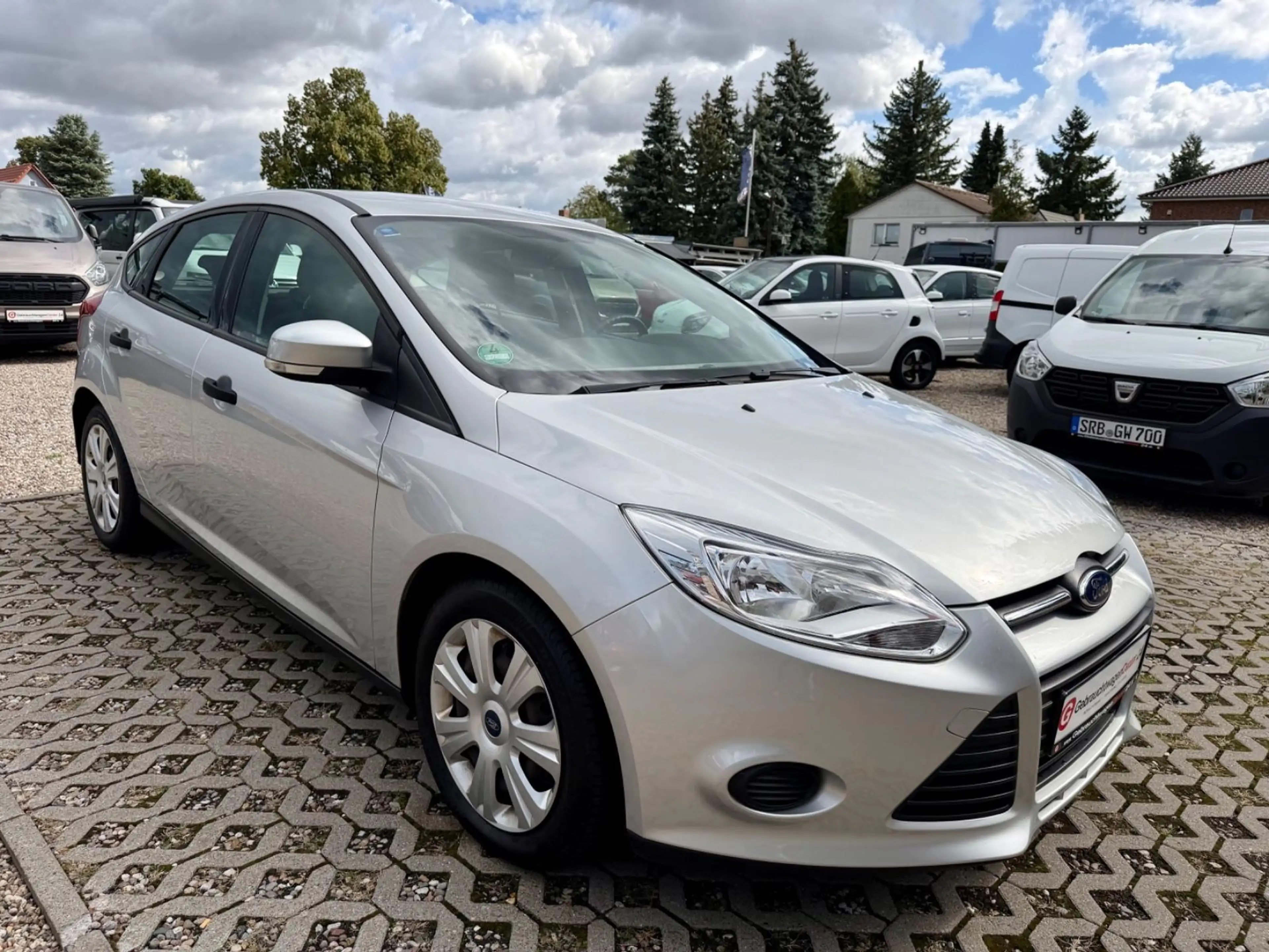 Ford Focus Lim. Ambiente, Allwetter, Klima, PDC — photo 4