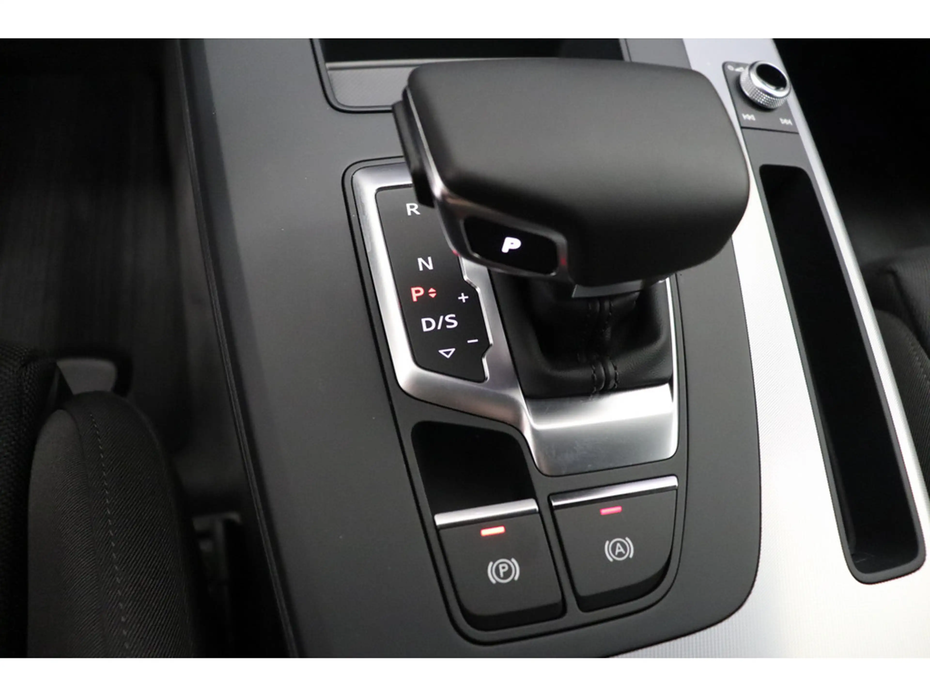 Audi Q5 50 3.0 TDI quattro S line #Standheizung #NAVI — photo 9