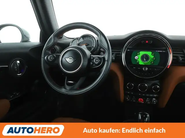 Mini Convertible view 13