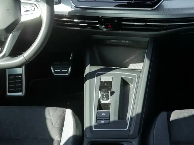 Volkswagen Golf view 7