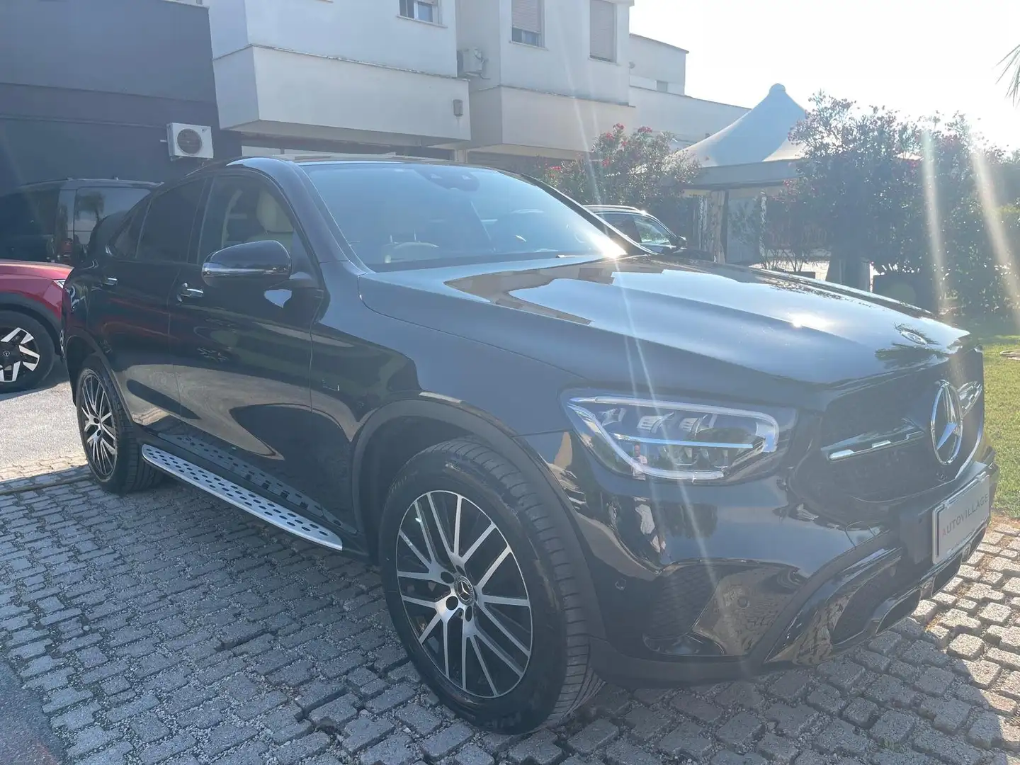 Mercedes-Benz GLC 300 GLC Coupe 300 e phev (eq-power) Sport 4matic auto Nero - 2