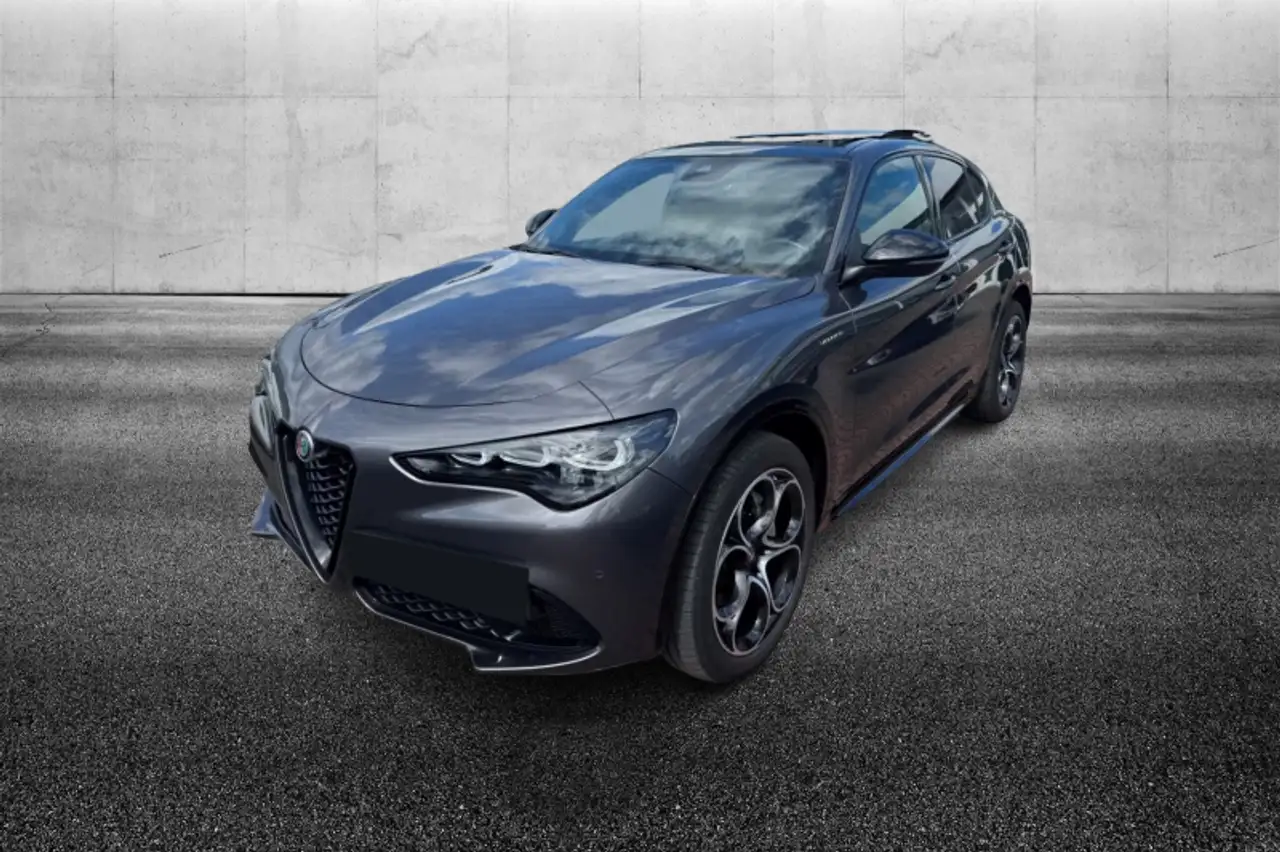 Alfa Romeo Stelvio 2023