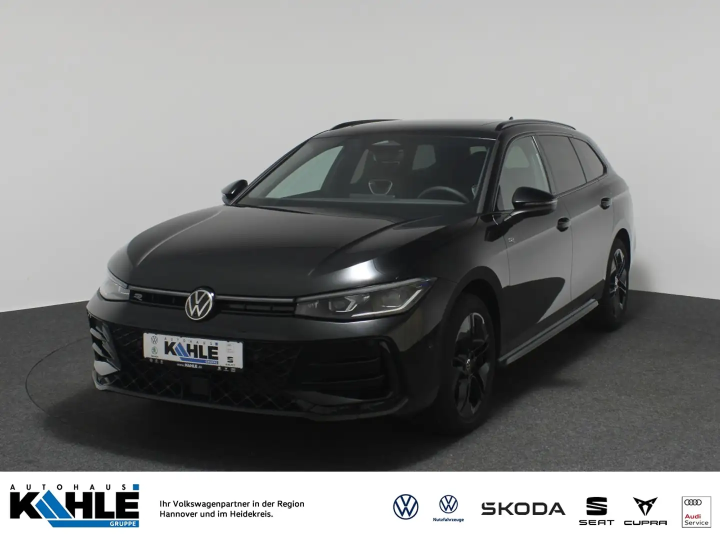 Volkswagen Passat Variant 2.0 TDI DSG R-Line Navi AHK Panorama LED ACC SHZ K Schwarz - 1
