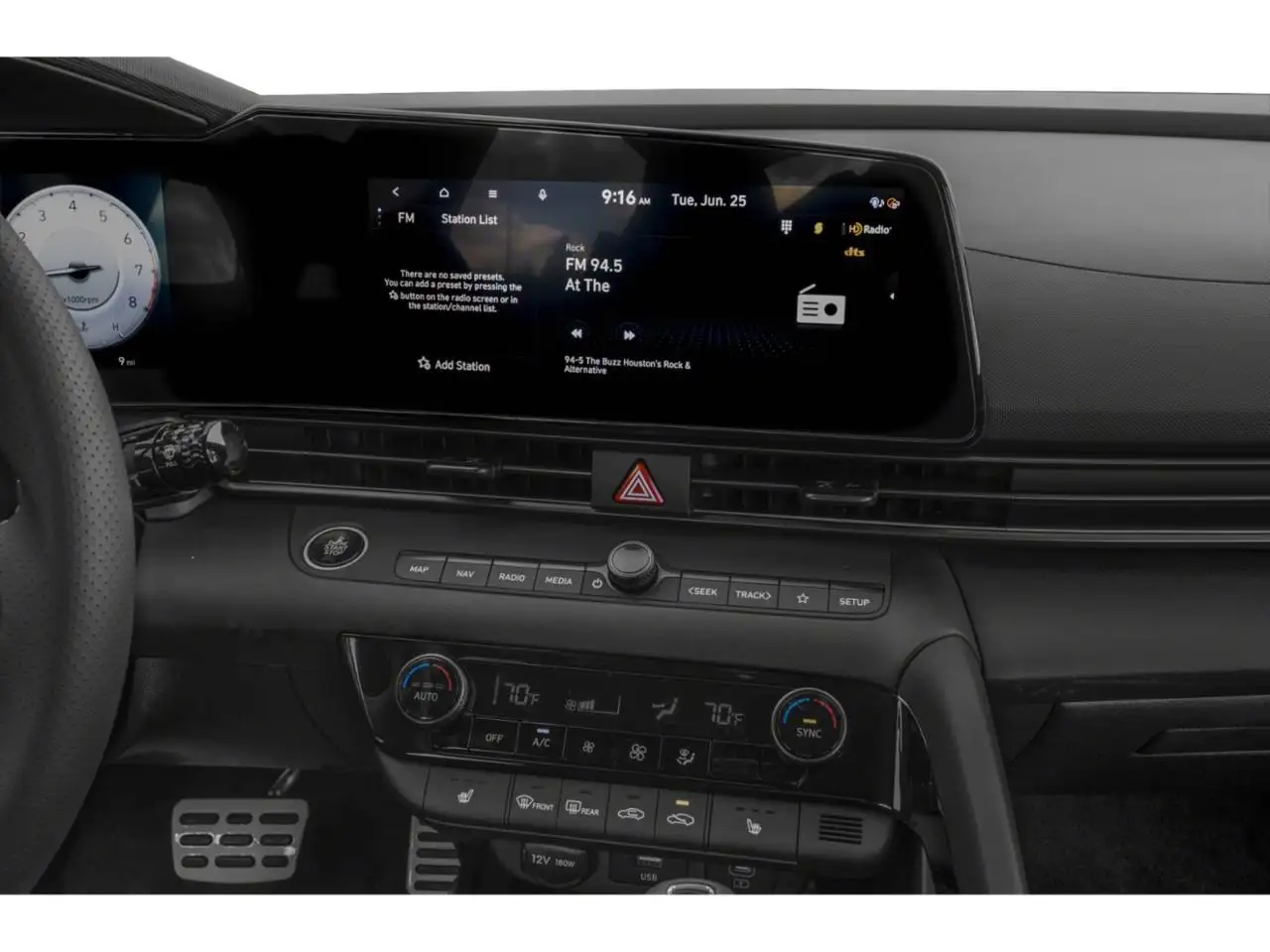 Hyundai ELANTRA photo Hyundai ELANTRA