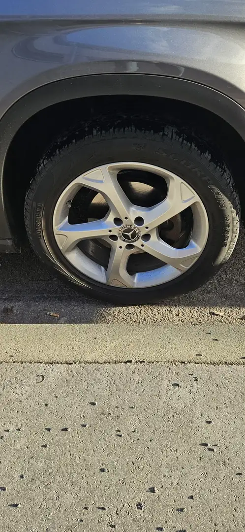 Mercedes-Benz GLA 180 - 2