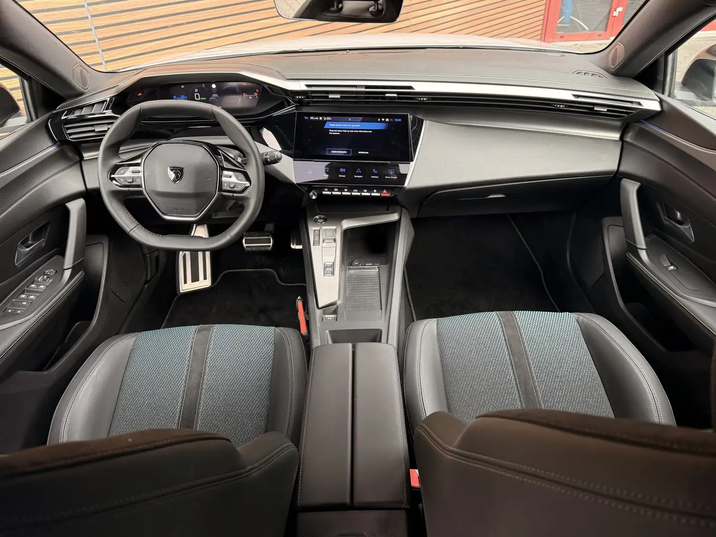 Peugeot 308 e-308 GT First Edition EV 54 kWh Stoel & Stuur ver Wit - 2