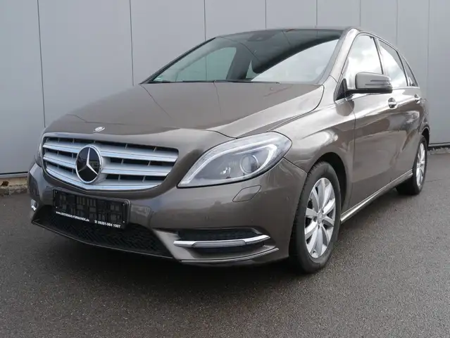 Mercedes-Benz B 200 CDI Aut. NAVI/BI-XENON/PDC/RFK