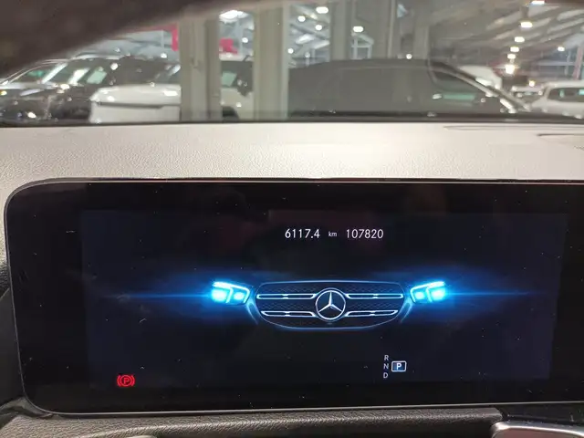 Mercedes-Benz GLB view 7