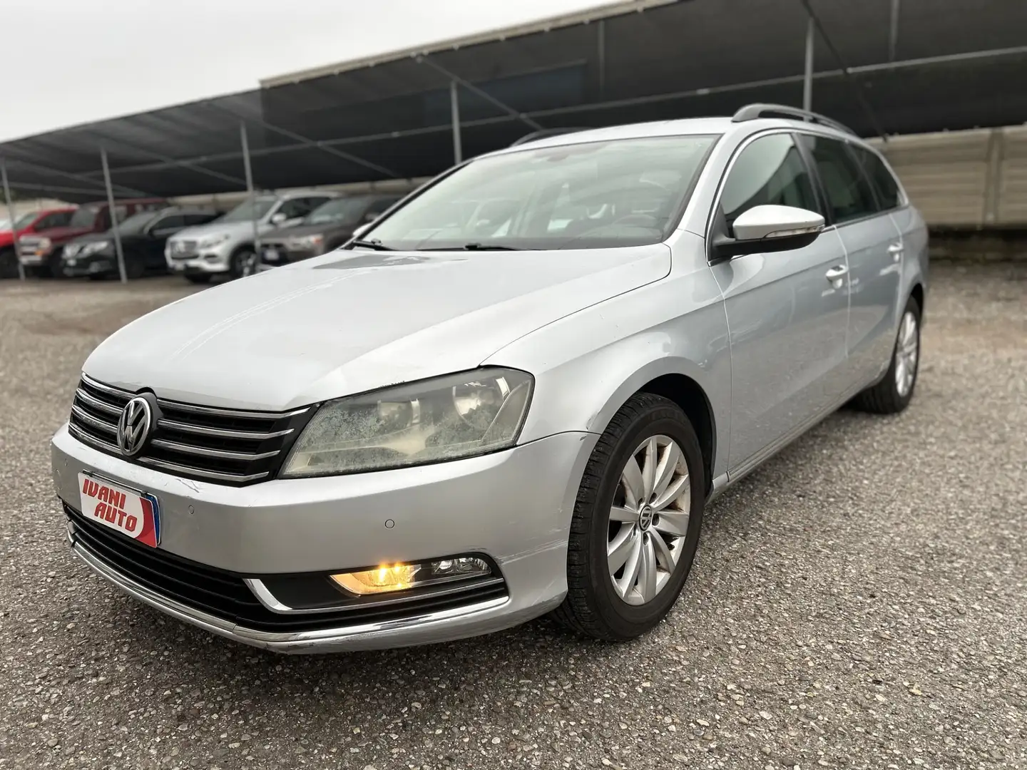 Volkswagen Passat Passat Var. 1.6 TDI Comfortline BM.Tech. Silber - 1