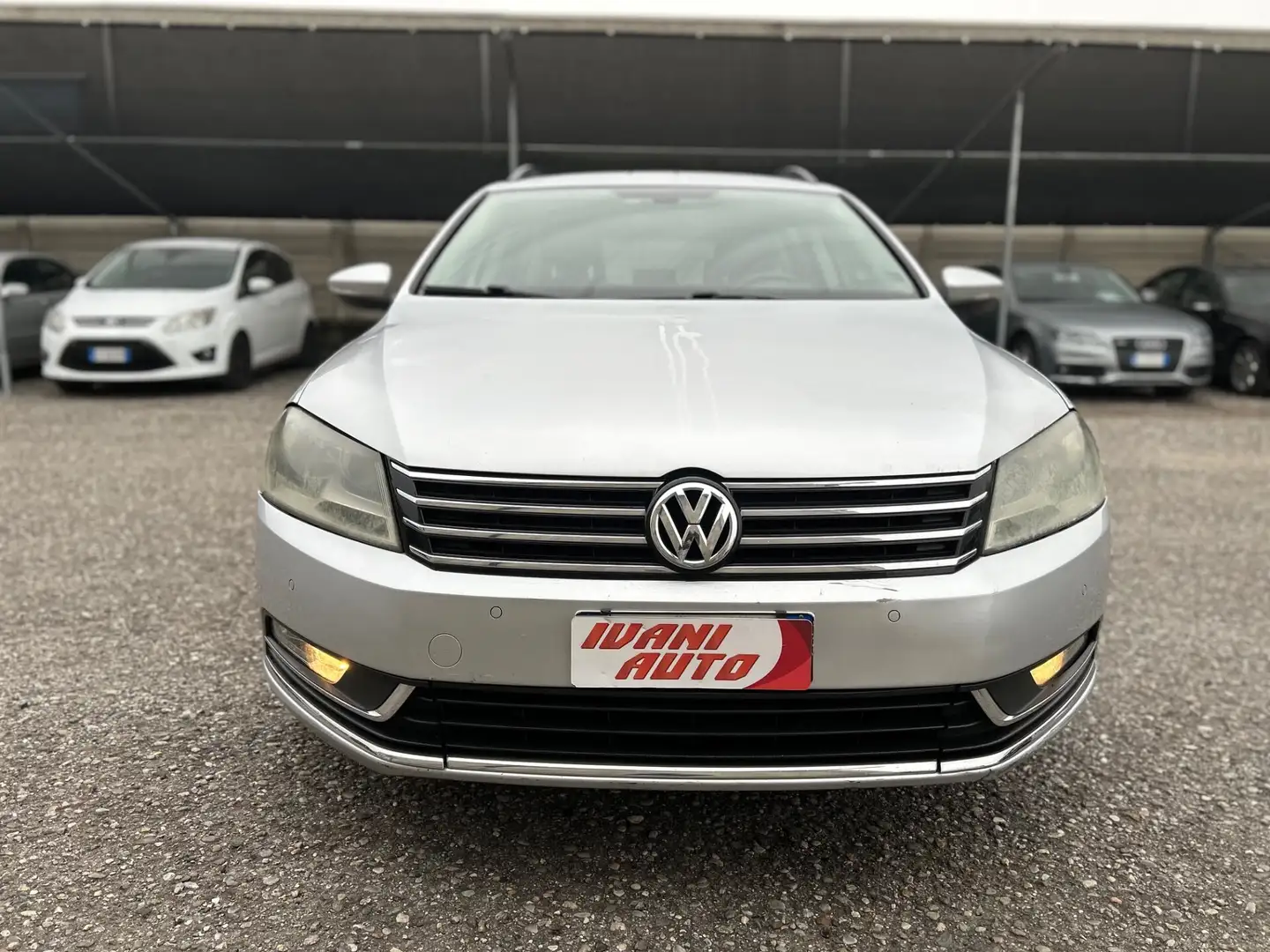Volkswagen Passat Passat Var. 1.6 TDI Comfortline BM.Tech. Silber - 2