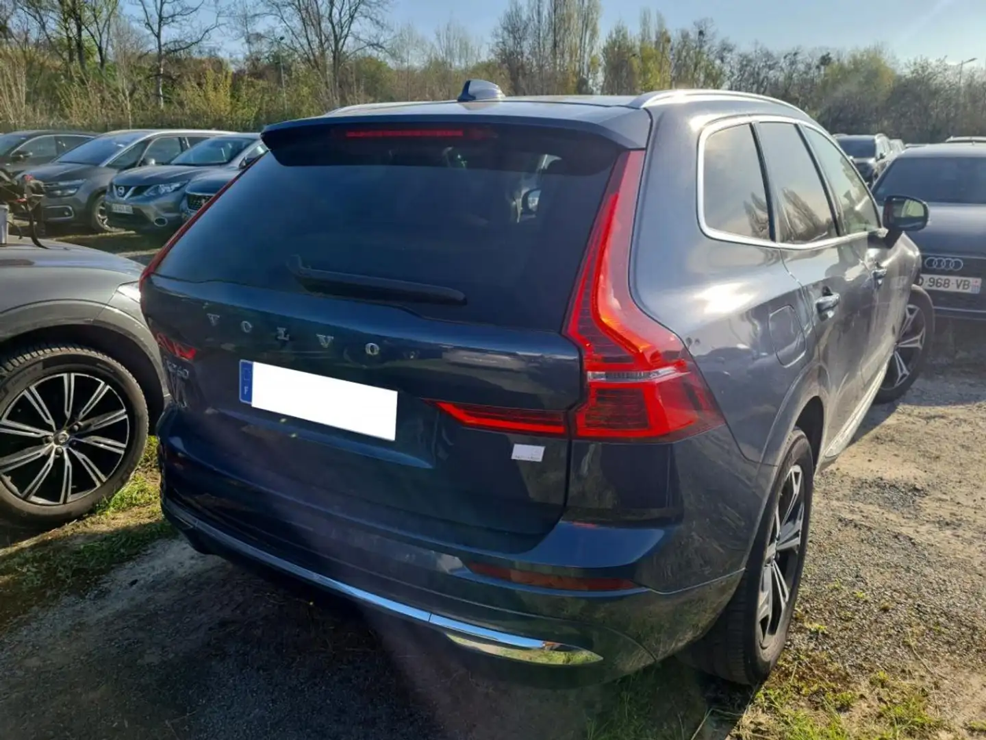 Volvo XC60 T6 AWD Recharge 253%2B87 Geartronic 340 Inscriptio Bleu - 2