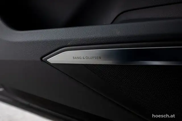 Audi Q8 e-tron 55 SB quattro 2x S-LINE TRAUMEXTRAS -52% Ansicht 36