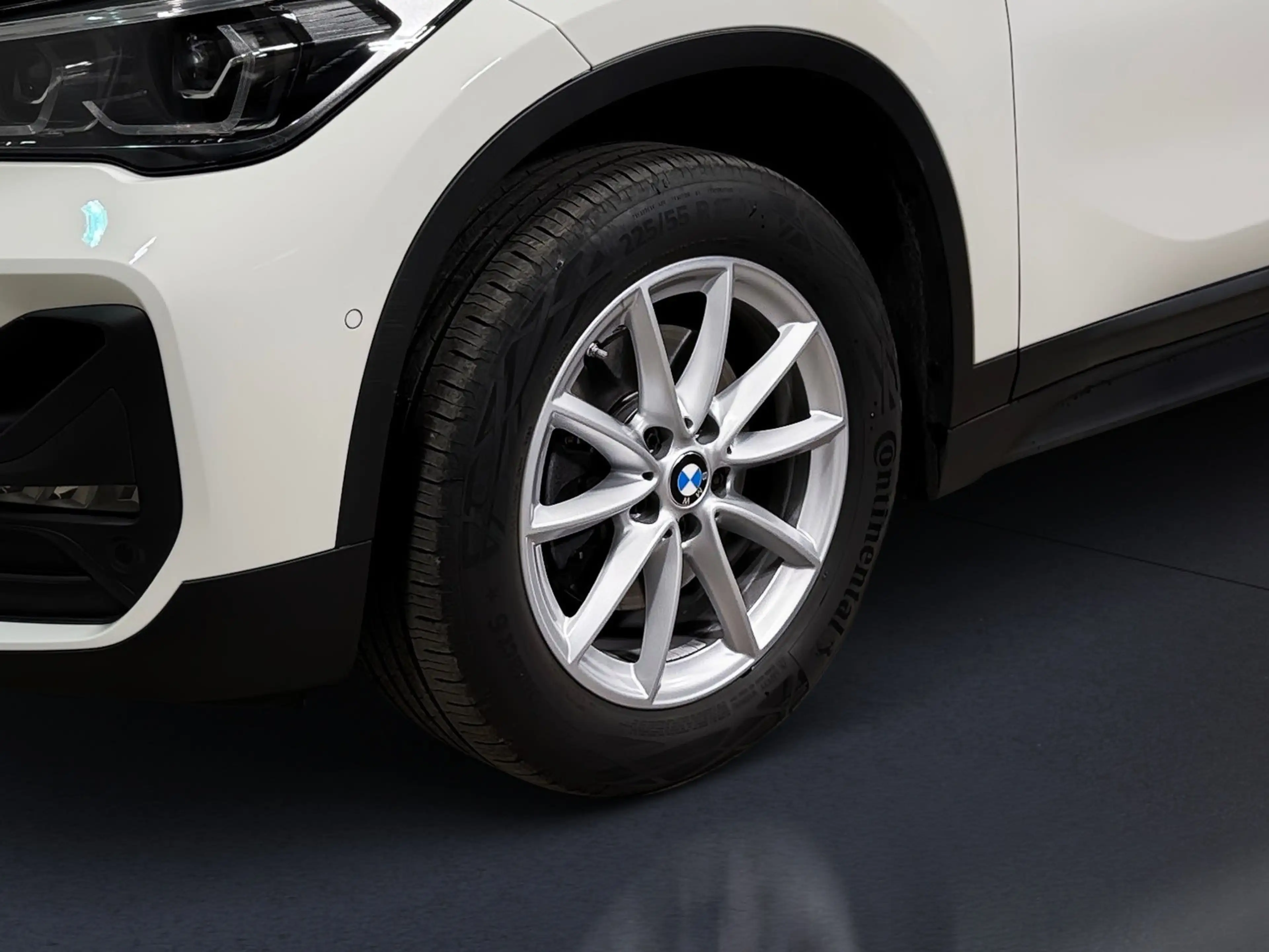 BMW 216 d — photo 4