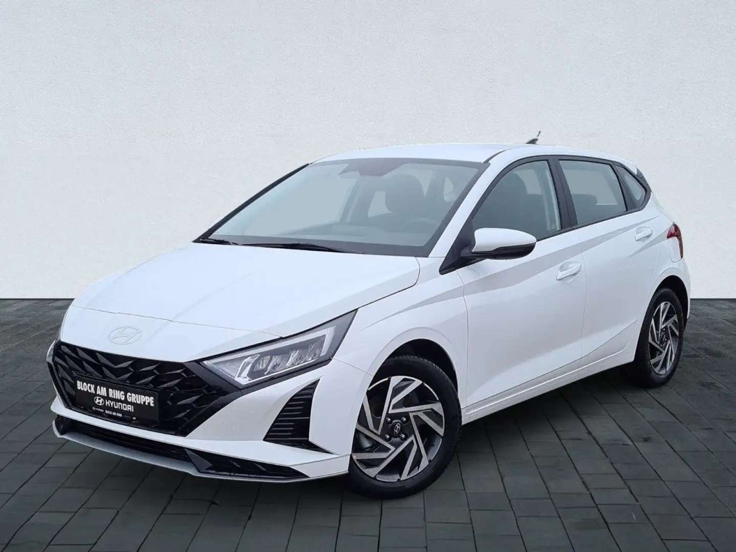 Hyundai i20 FL (MY25) 1.0 T-GDI (100 PS) 7-DCT 2WD Trend, Weiß - 1