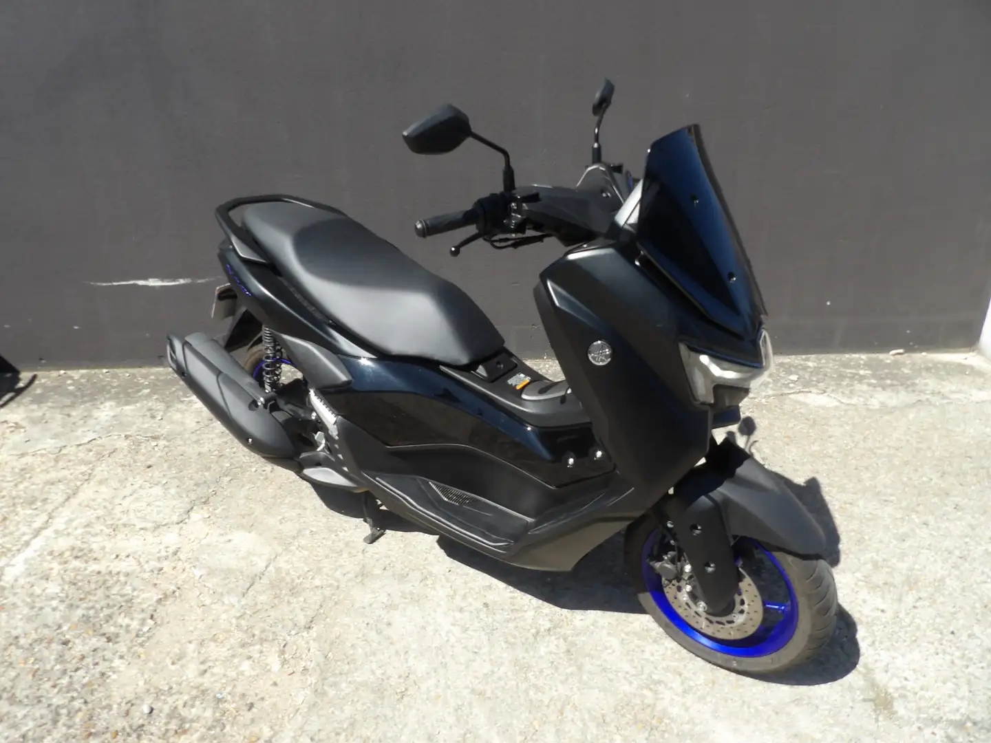Yamaha NMAX Noir - 1