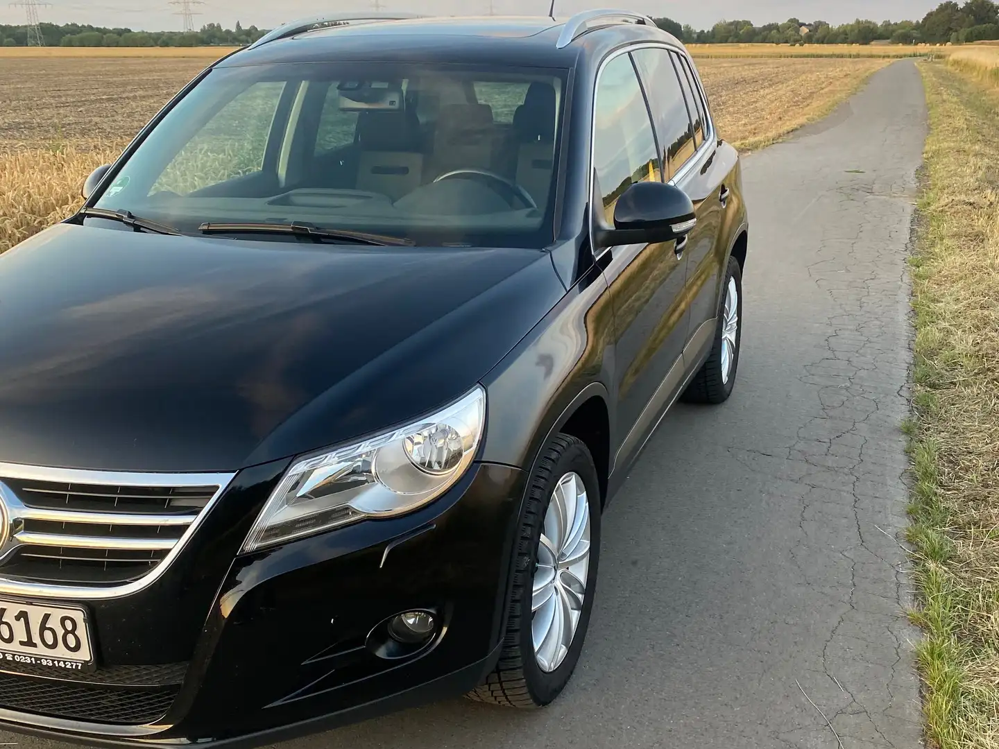 Volkswagen Tiguan Tiguan 1.4 TSI Trend Černá - 1