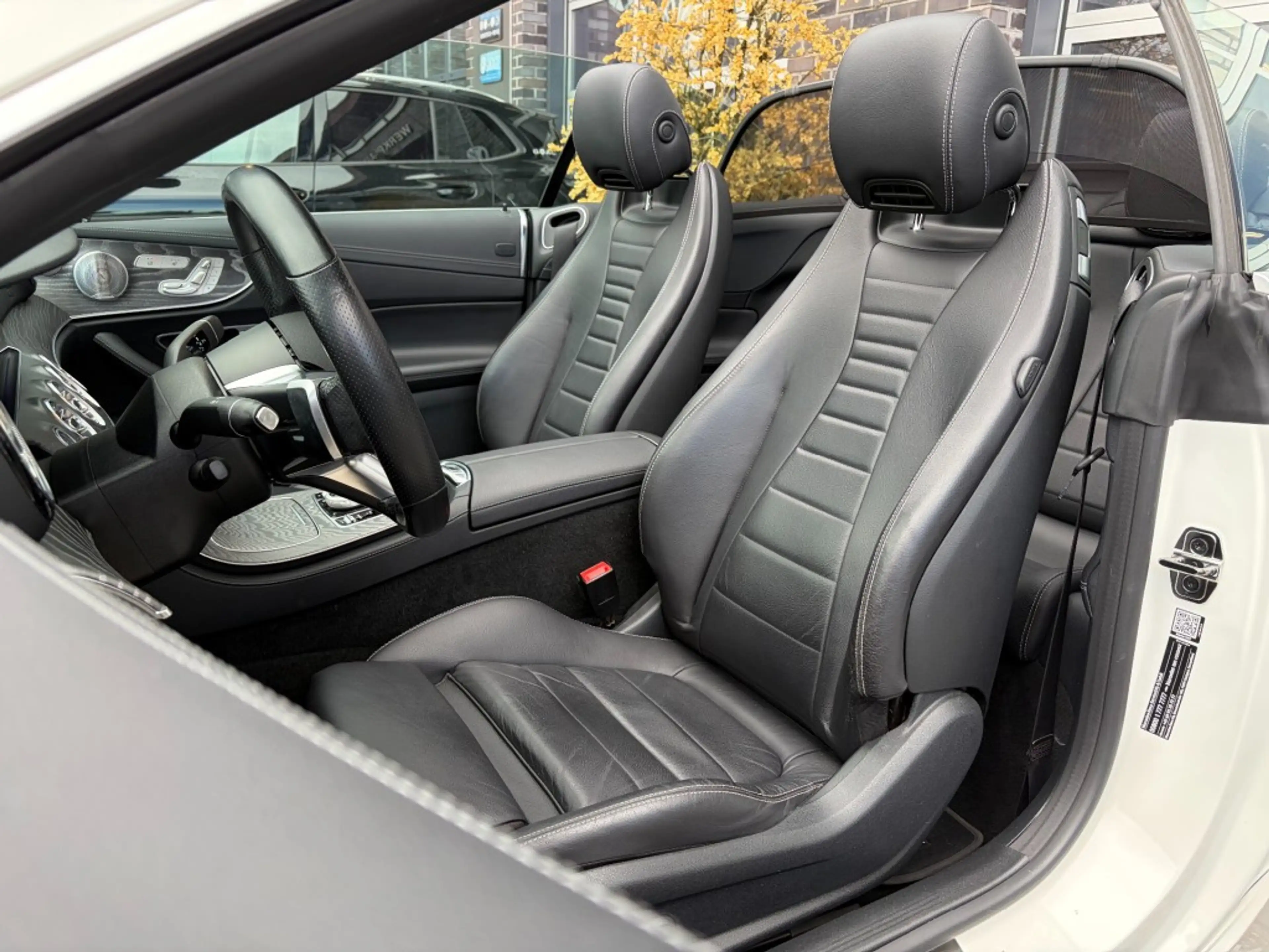 Mercedes-Benz E 450 CABRIO 4M. - AMG L. -  BURMESTER - 19 INCH — photo 16