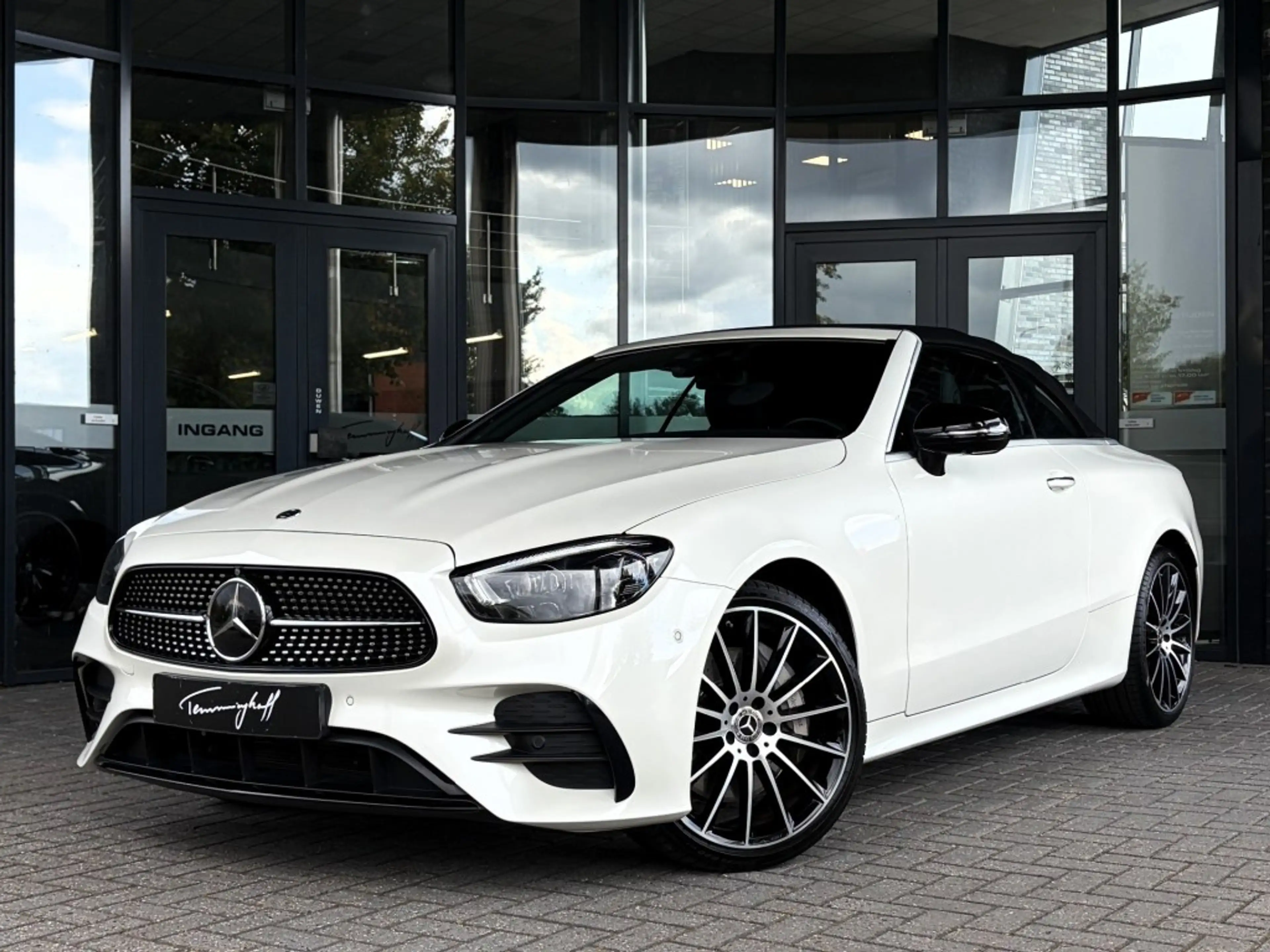 Mercedes-Benz E 450 CABRIO 4M. - AMG L. -  BURMESTER - 19 INCH — photo 5