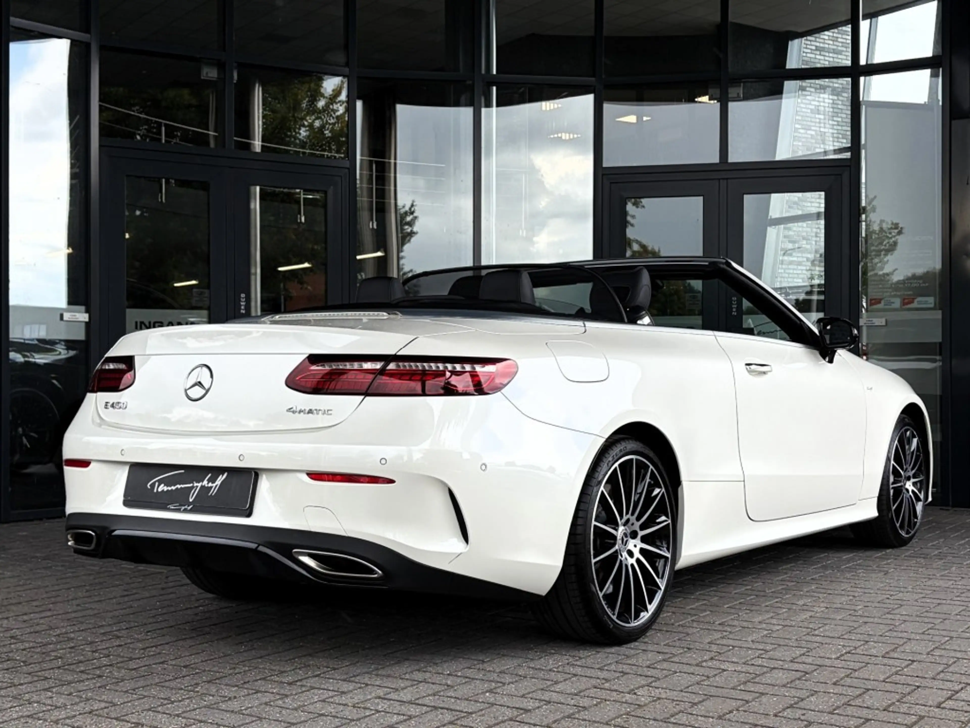 Mercedes-Benz E 450 CABRIO 4M. - AMG L. -  BURMESTER - 19 INCH — photo 3