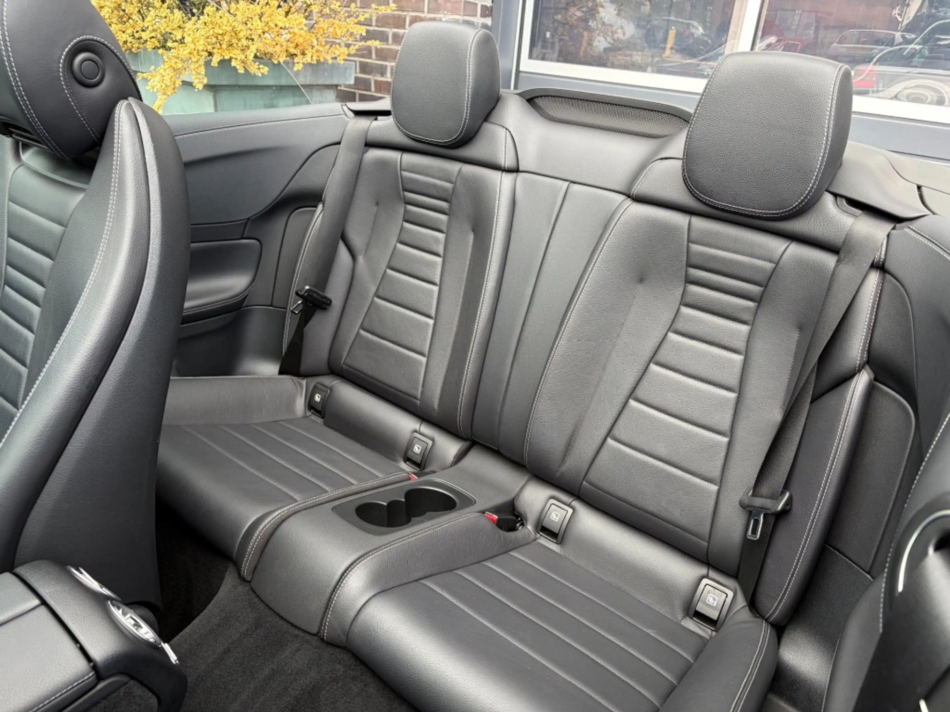 Mercedes-Benz E 450 CABRIO 4M. - AMG L. -  BURMESTER - 19 INCH — photo 18