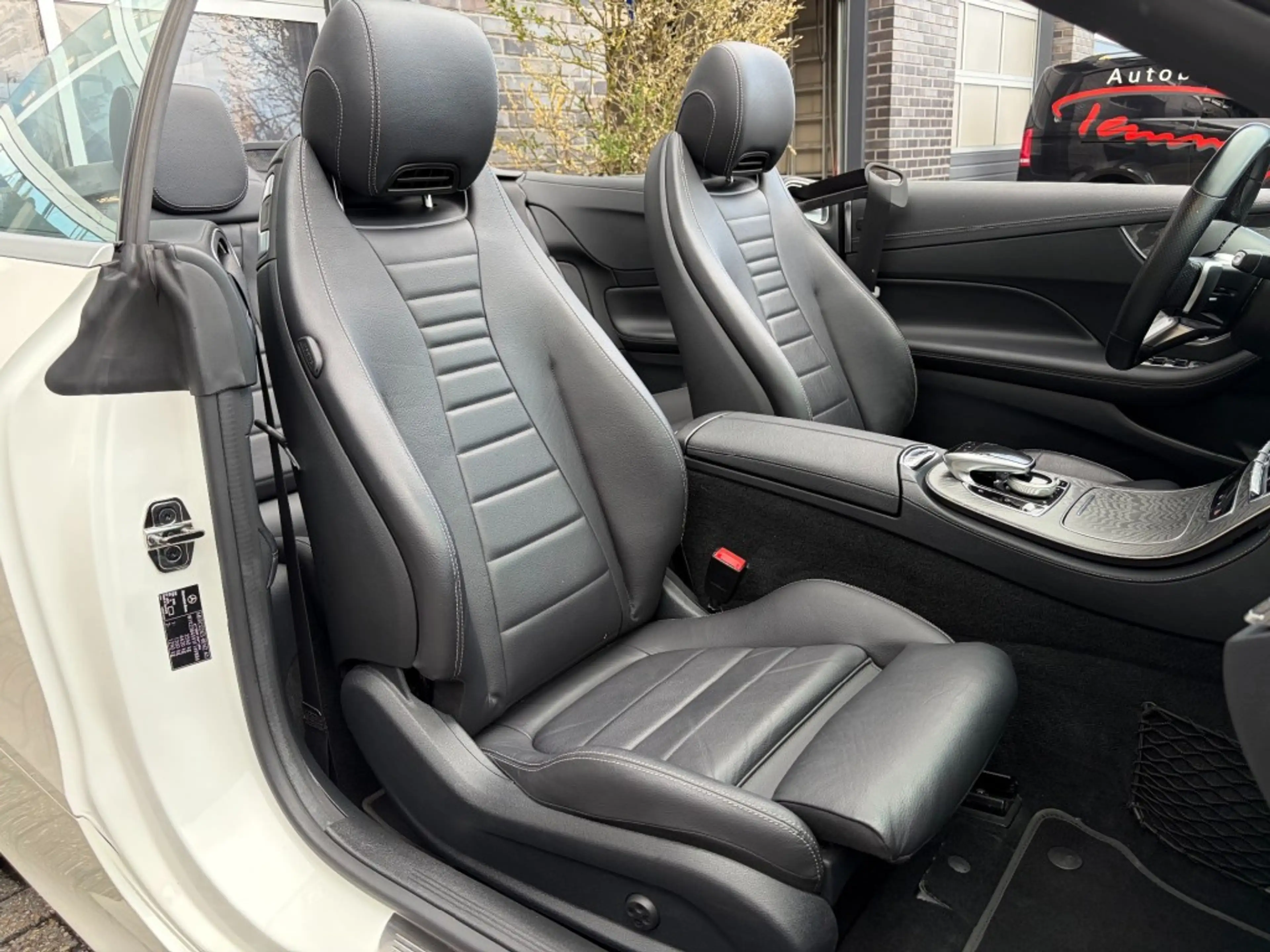 Mercedes-Benz E 450 CABRIO 4M. - AMG L. -  BURMESTER - 19 INCH — photo 17