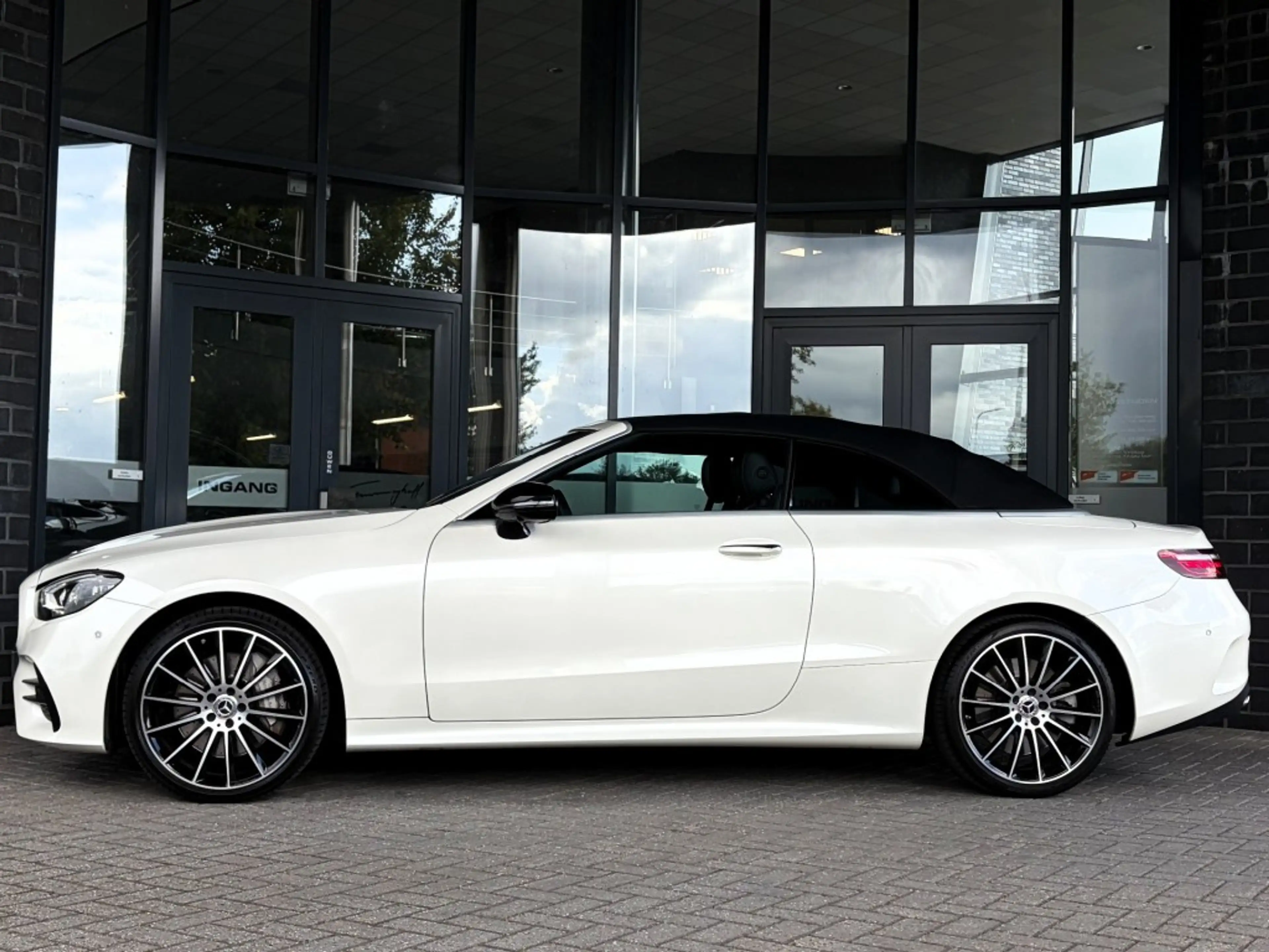 Mercedes-Benz E 450 CABRIO 4M. - AMG L. -  BURMESTER - 19 INCH — photo 7